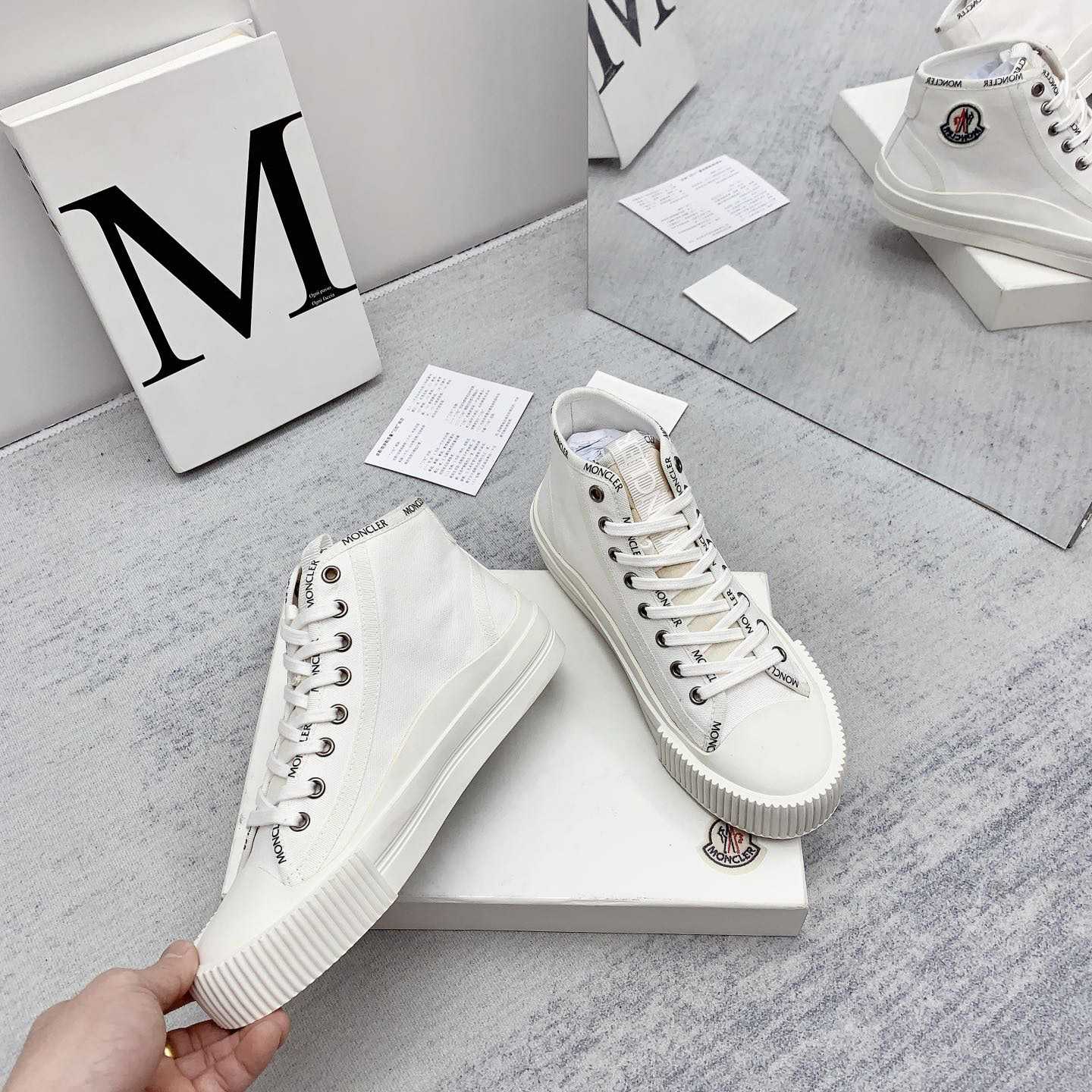 Weiße Lissex-Turnschuhe von Moncler - EUR FASHION