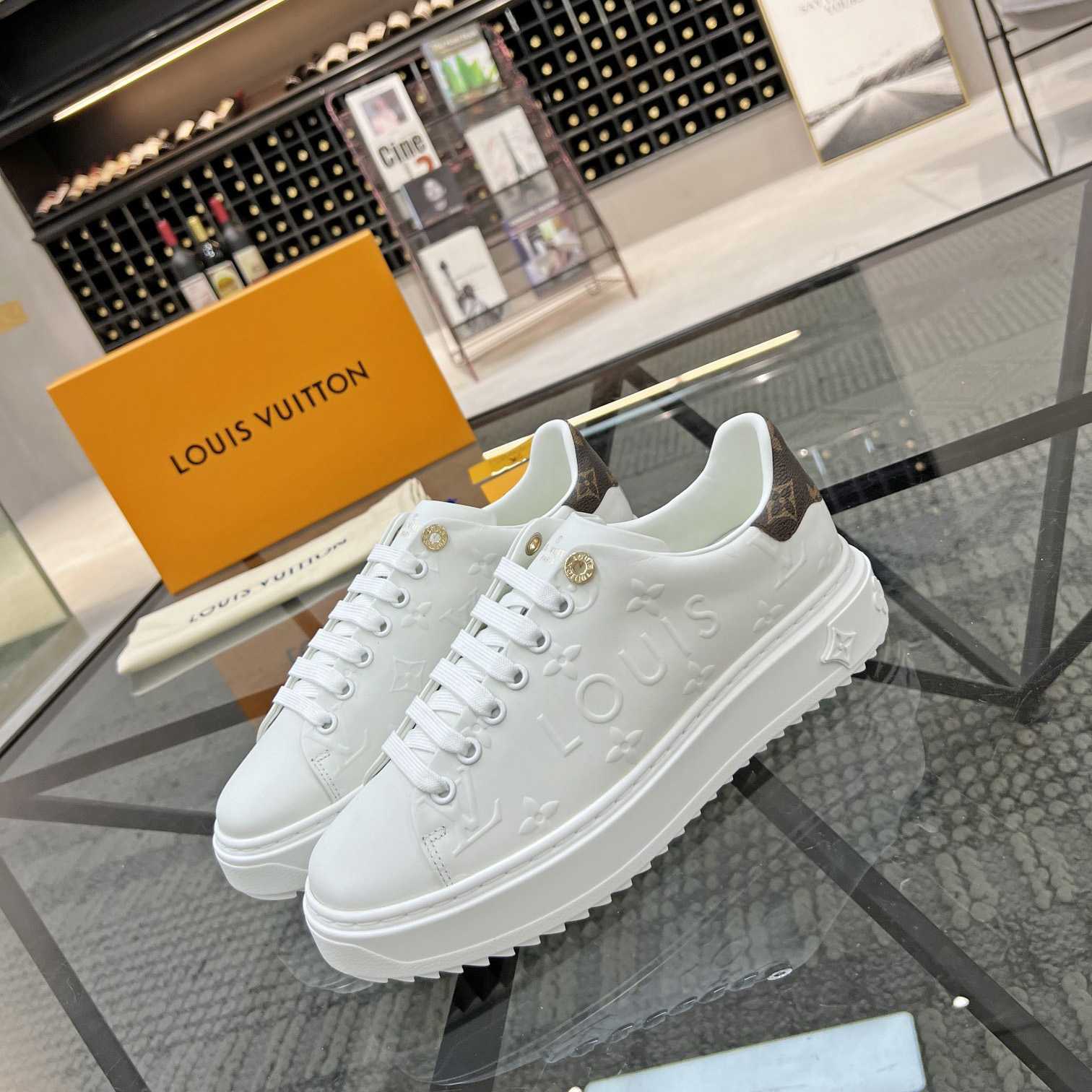 Louis Vuitton Time Out Sneaker (in britischer Größe) 1AAE5M - EUR FASHION