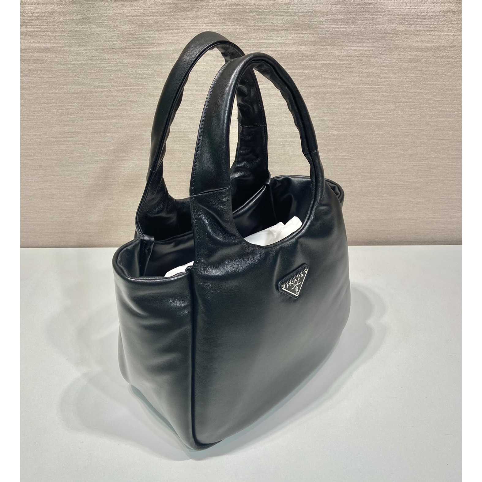 Prada Mittelgroße gepolsterte Prada-Tasche aus weichem Nappaleder - EUR FASHION