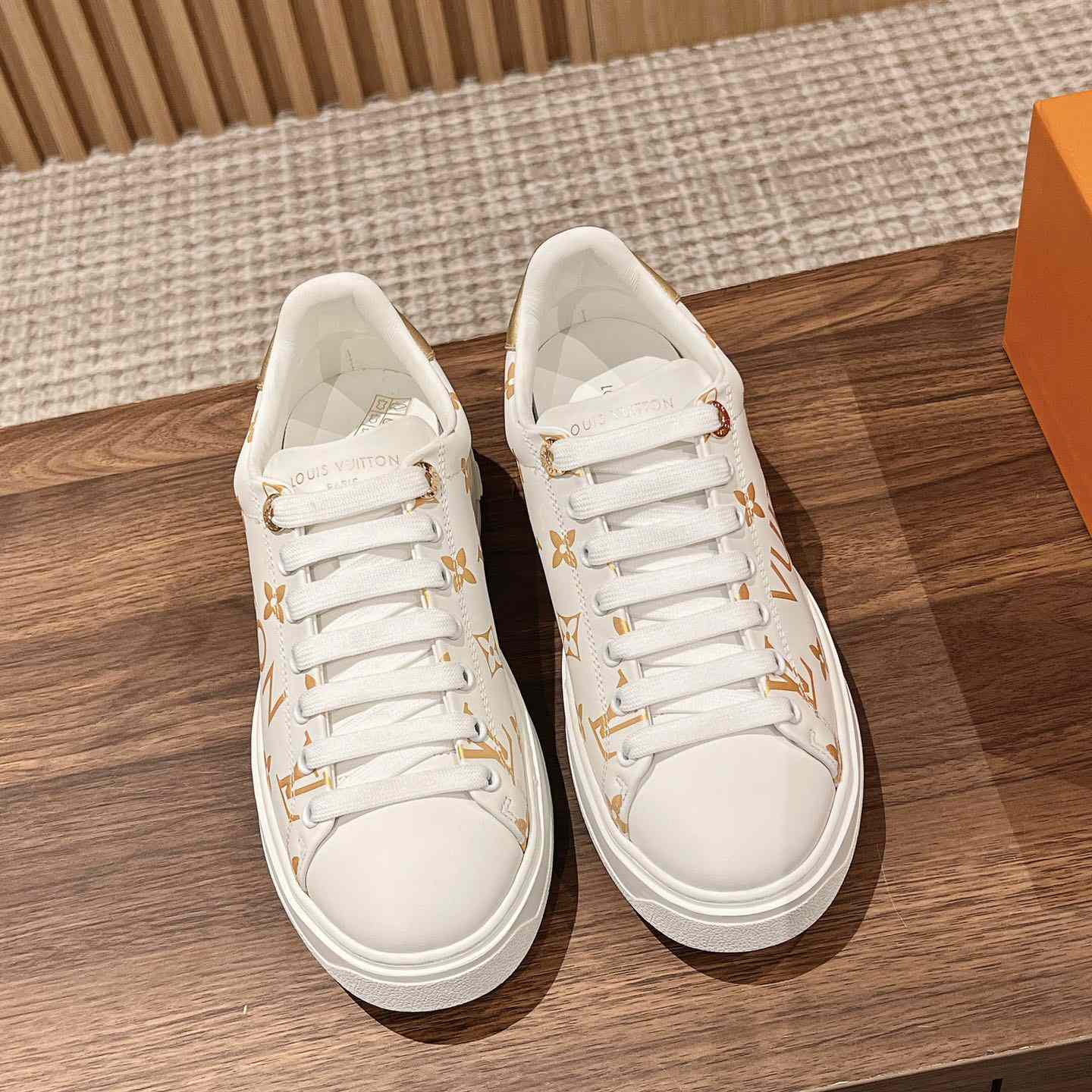 Louis Vuitton Time Out Sneaker (in britischer Größe) - EUR FASHION