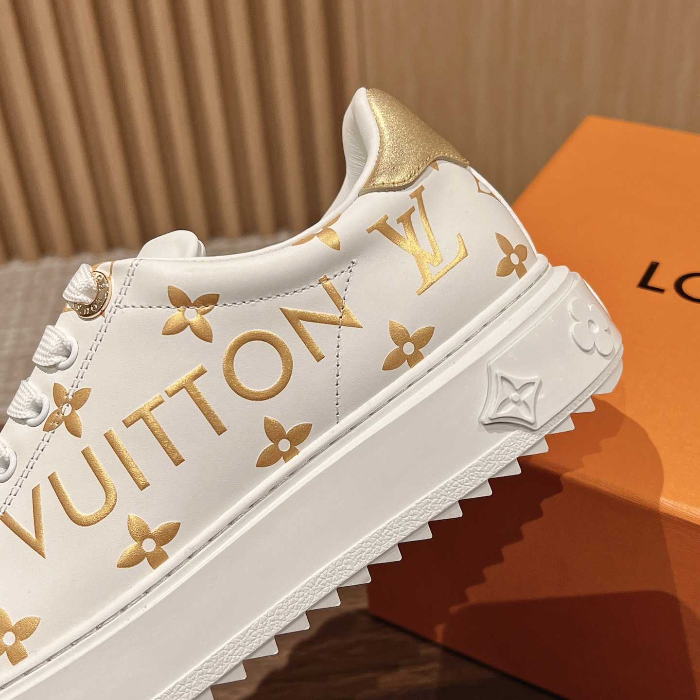 Louis Vuitton Time Out Sneaker (in britischer Größe) - EUR FASHION