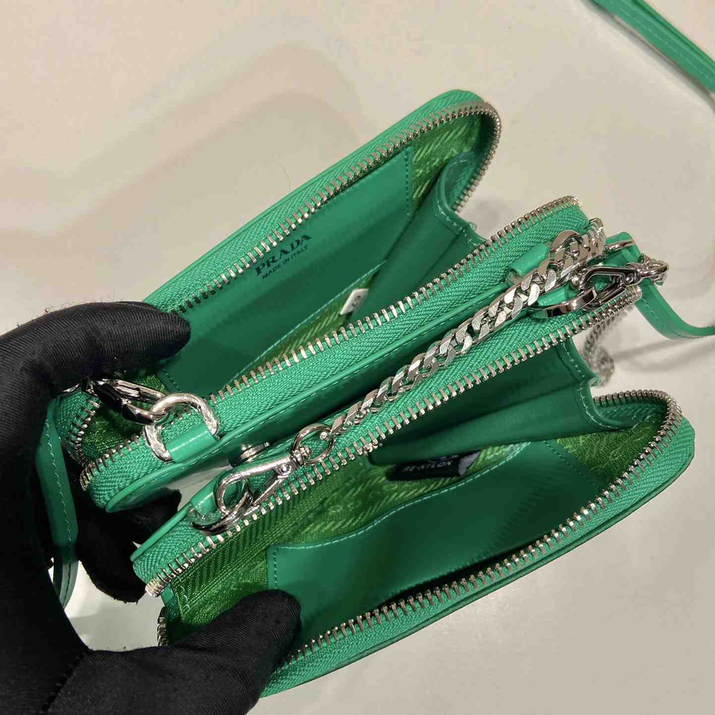 Prada verzierte Minitasche aus Satin und Leder - EUR FASHION