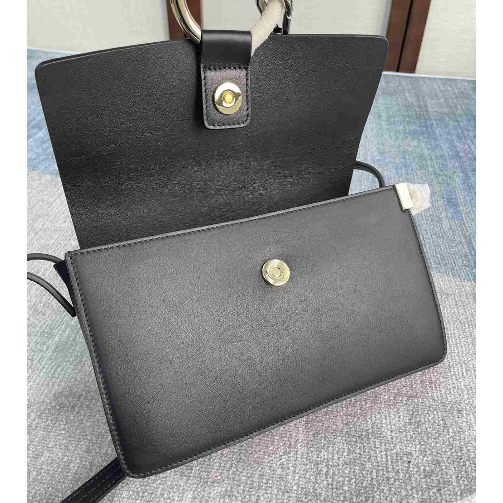 Chloe Faye Geldbörse mit Riemen (24–15–7 cm) - EUR FASHION