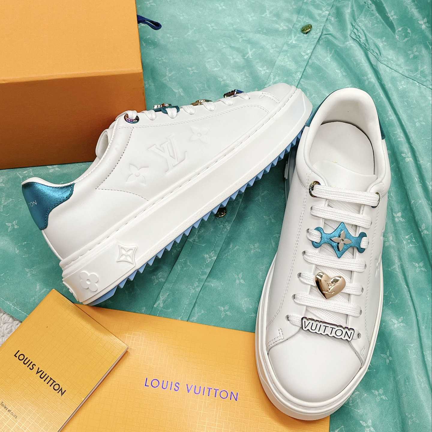 Louis Vuitton Time Out Sneaker (in britischer Größe) 1AADNV - EUR FASHION