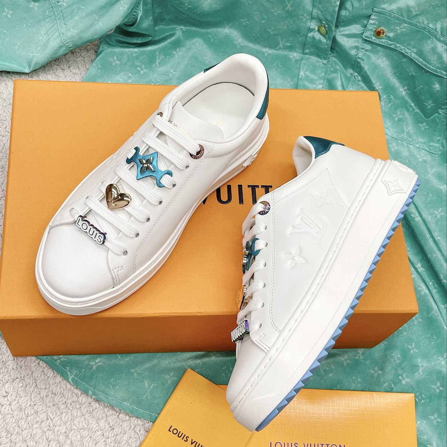 Louis Vuitton Time Out Sneaker (in britischer Größe) 1AADNV - EUR FASHION