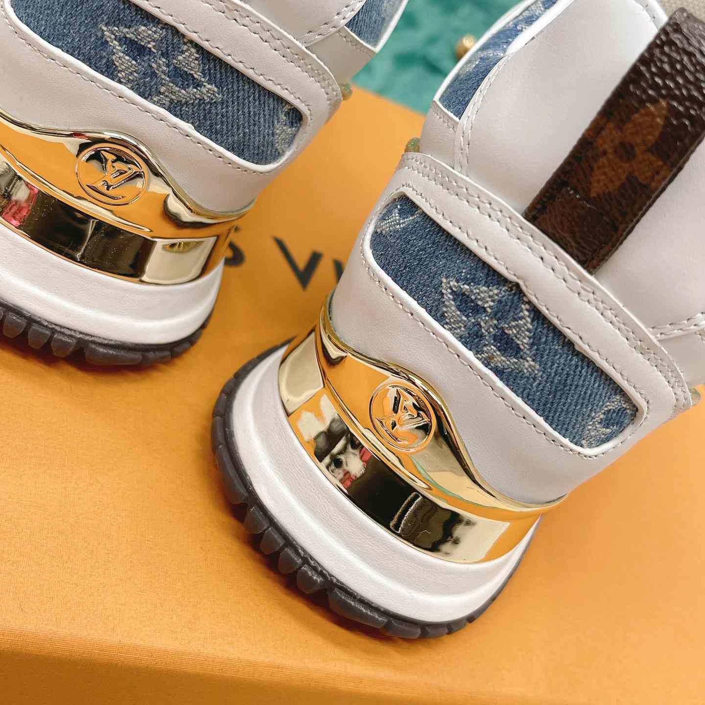 Louis Vuitton Run Away Sneaker (in britischer Größe) - EUR FASHION