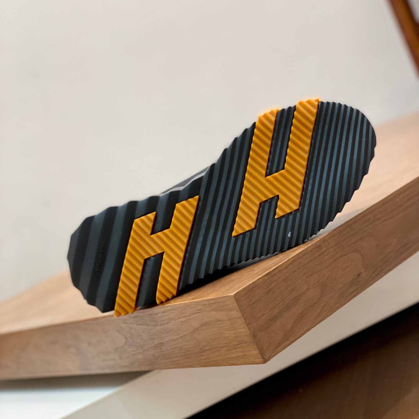 Hermes hüpfender Sneaker - EUR FASHION