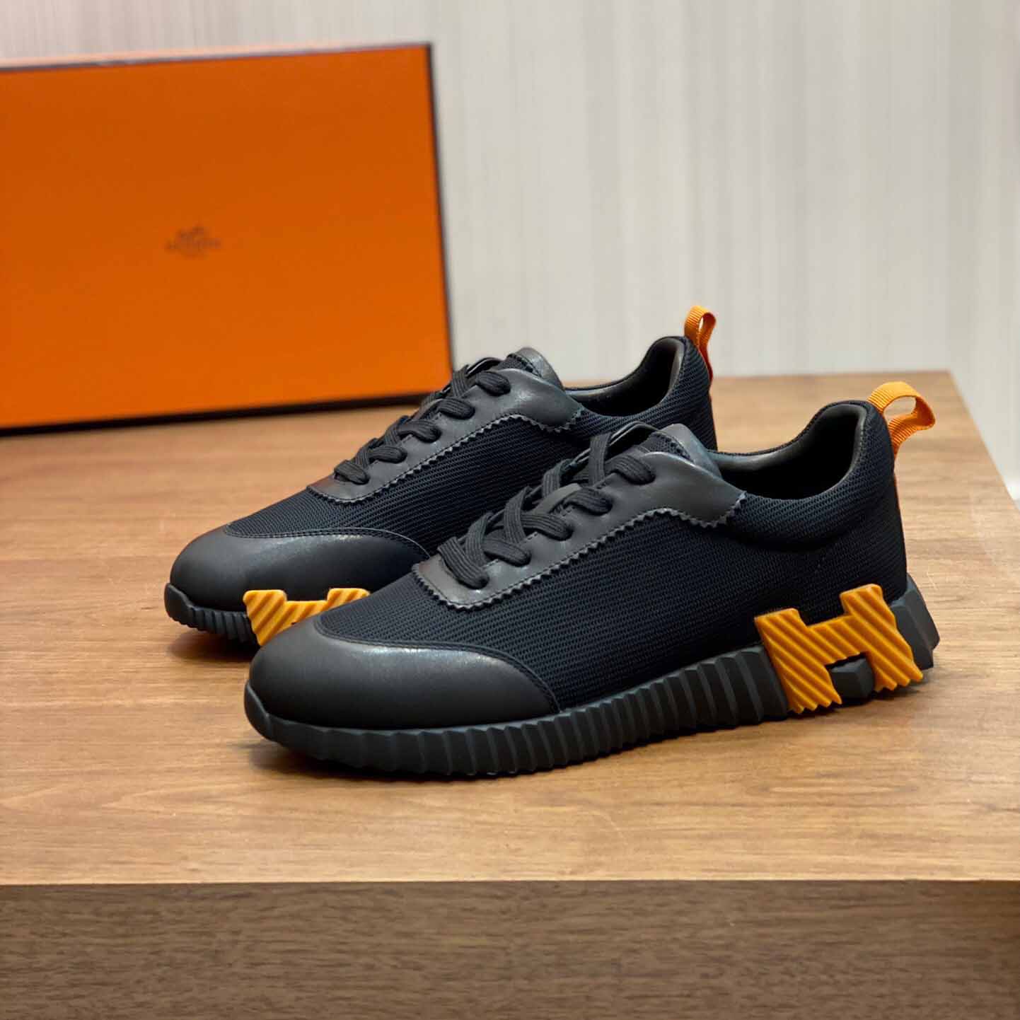 Hermes hüpfender Sneaker - EUR FASHION