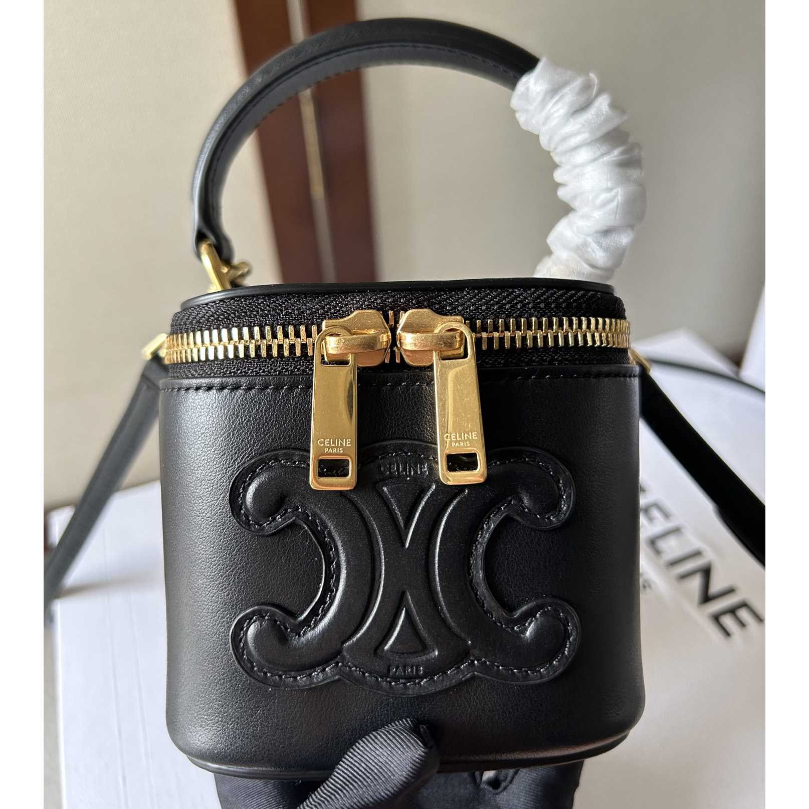 Celine Mini-Kosmetiketui aus glattem Kalbsleder - EUR FASHION