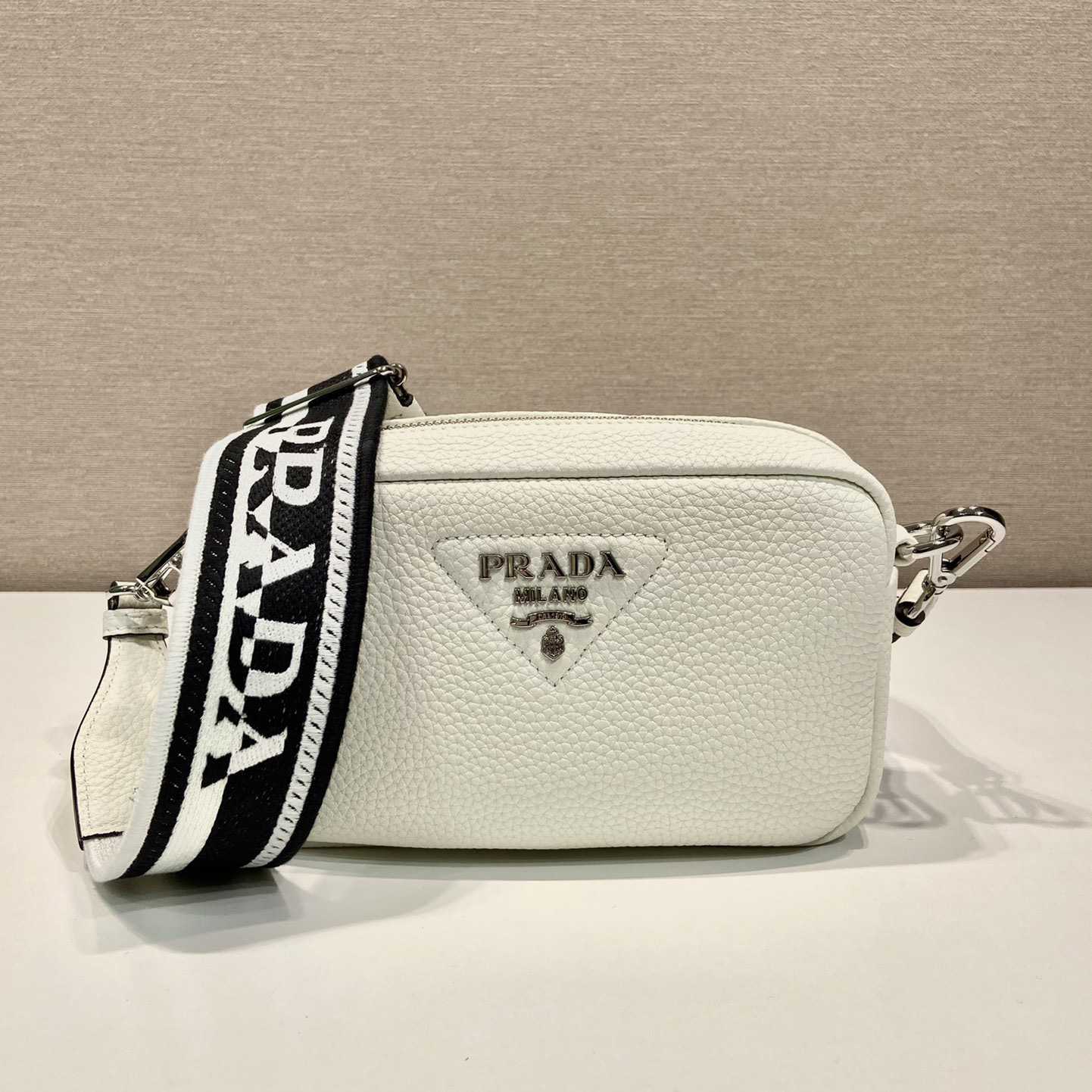 Kleine Prada-Ledertasche - EUR FASHION