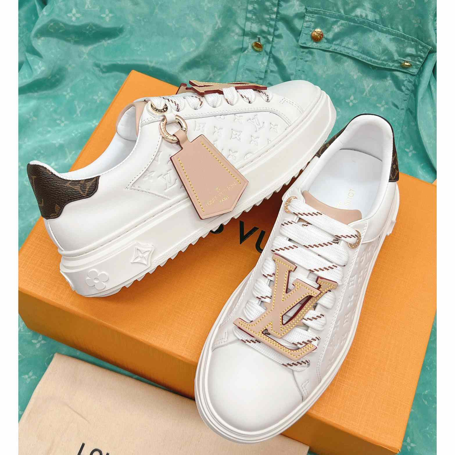 Louis Vuitton Time Out Sneaker (in britischer Größe) 1ABHRY - EUR FASHION