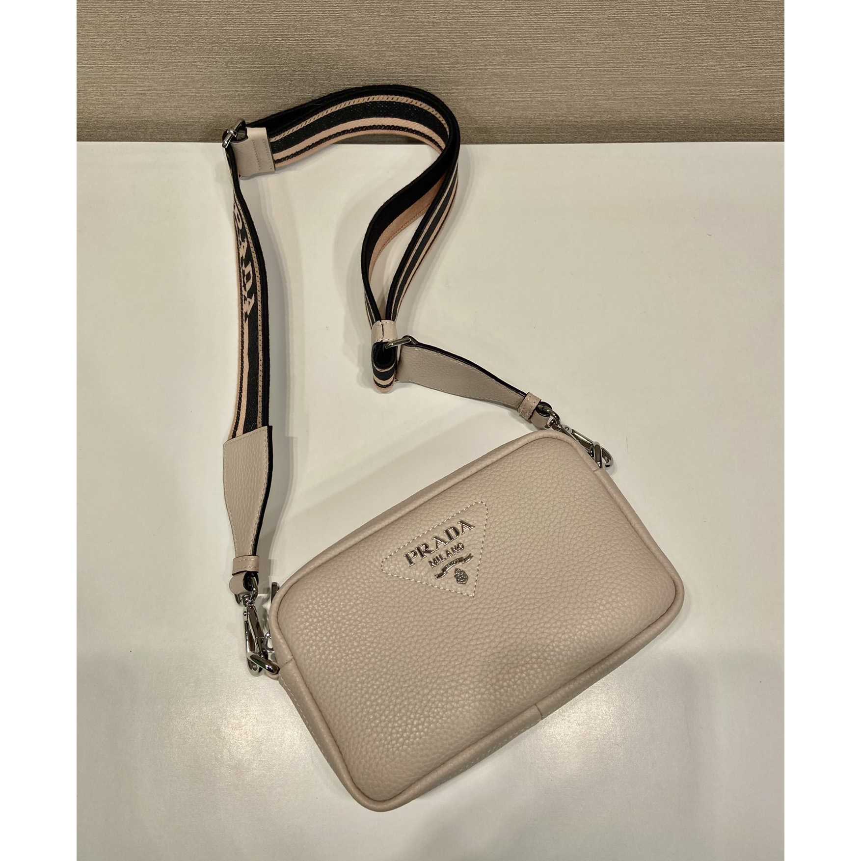 Kleine Prada-Ledertasche - EUR FASHION