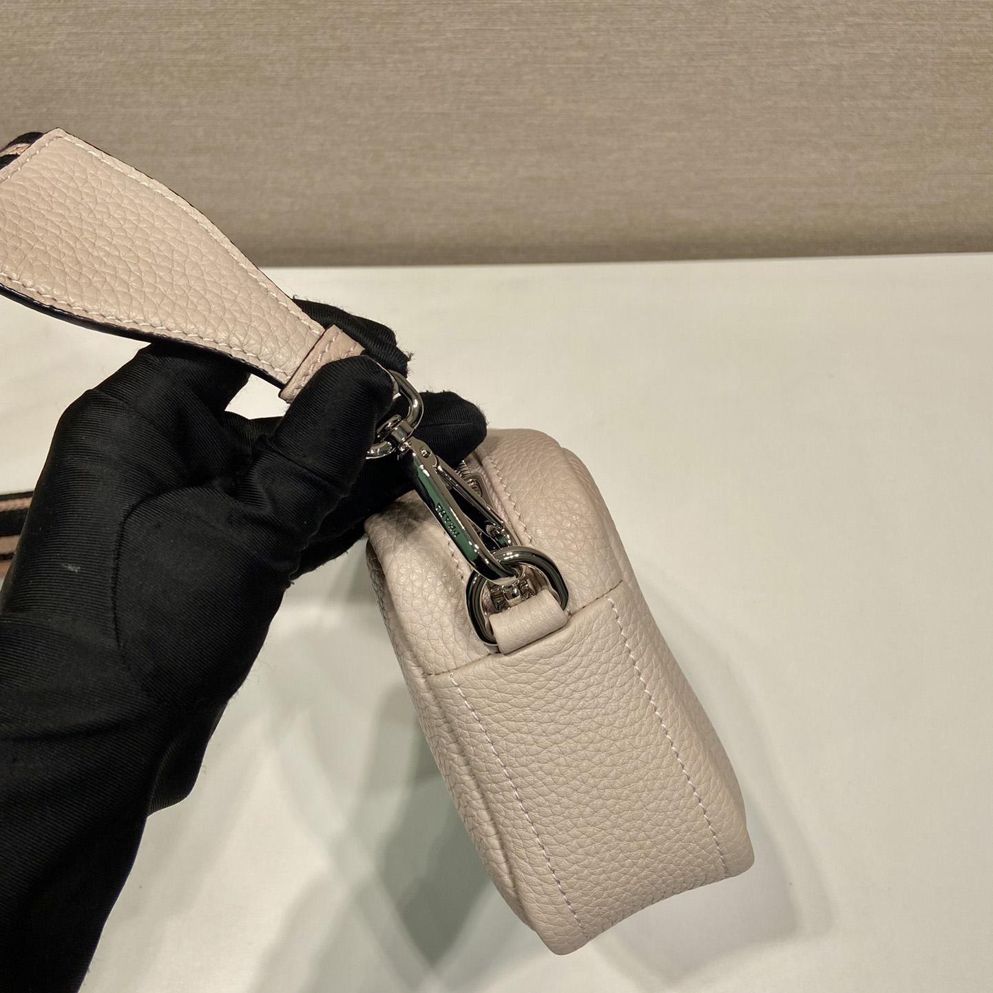 Kleine Prada-Ledertasche - EUR FASHION