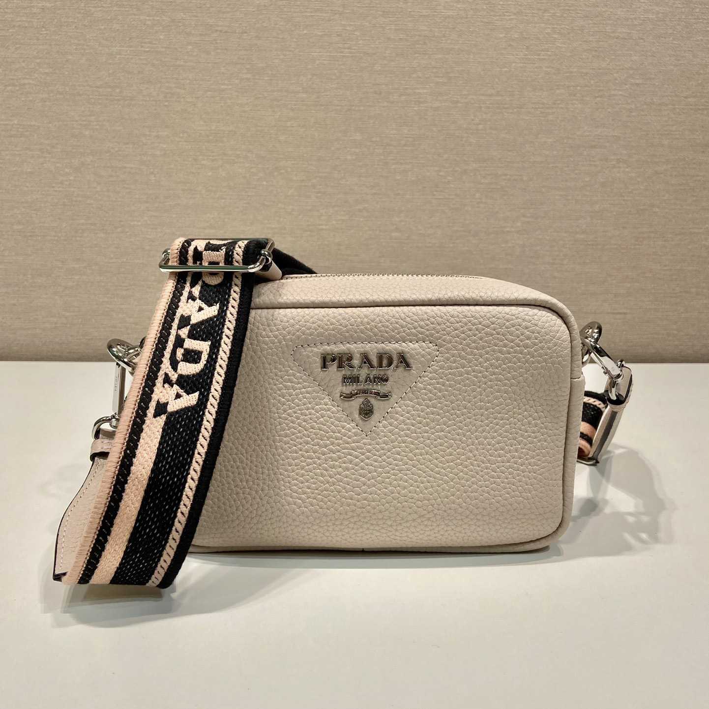 Kleine Prada-Ledertasche - EUR FASHION