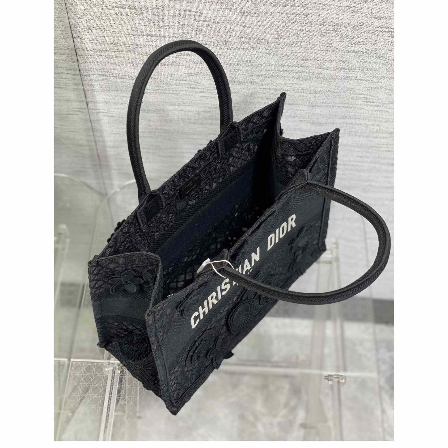 Mittlere Dior-Buchtasche von Dior - EUR FASHION