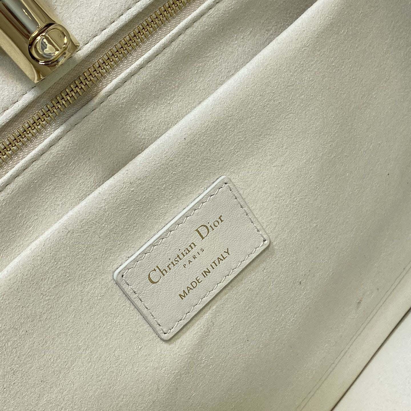 Dior Medium Dior Essential Tragetasche - EUR FASHION