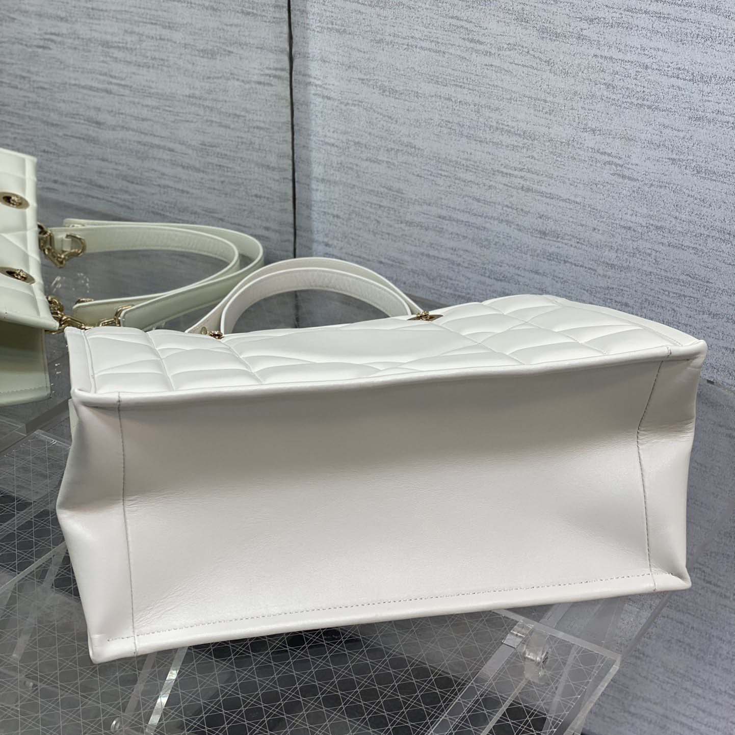 Dior Medium Dior Essential Tragetasche - EUR FASHION
