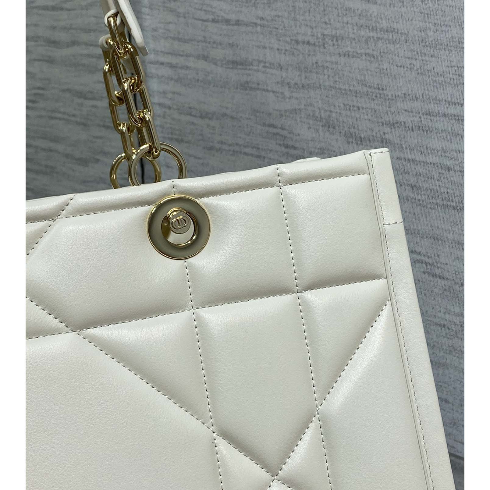 Dior Medium Dior Essential Tragetasche - EUR FASHION