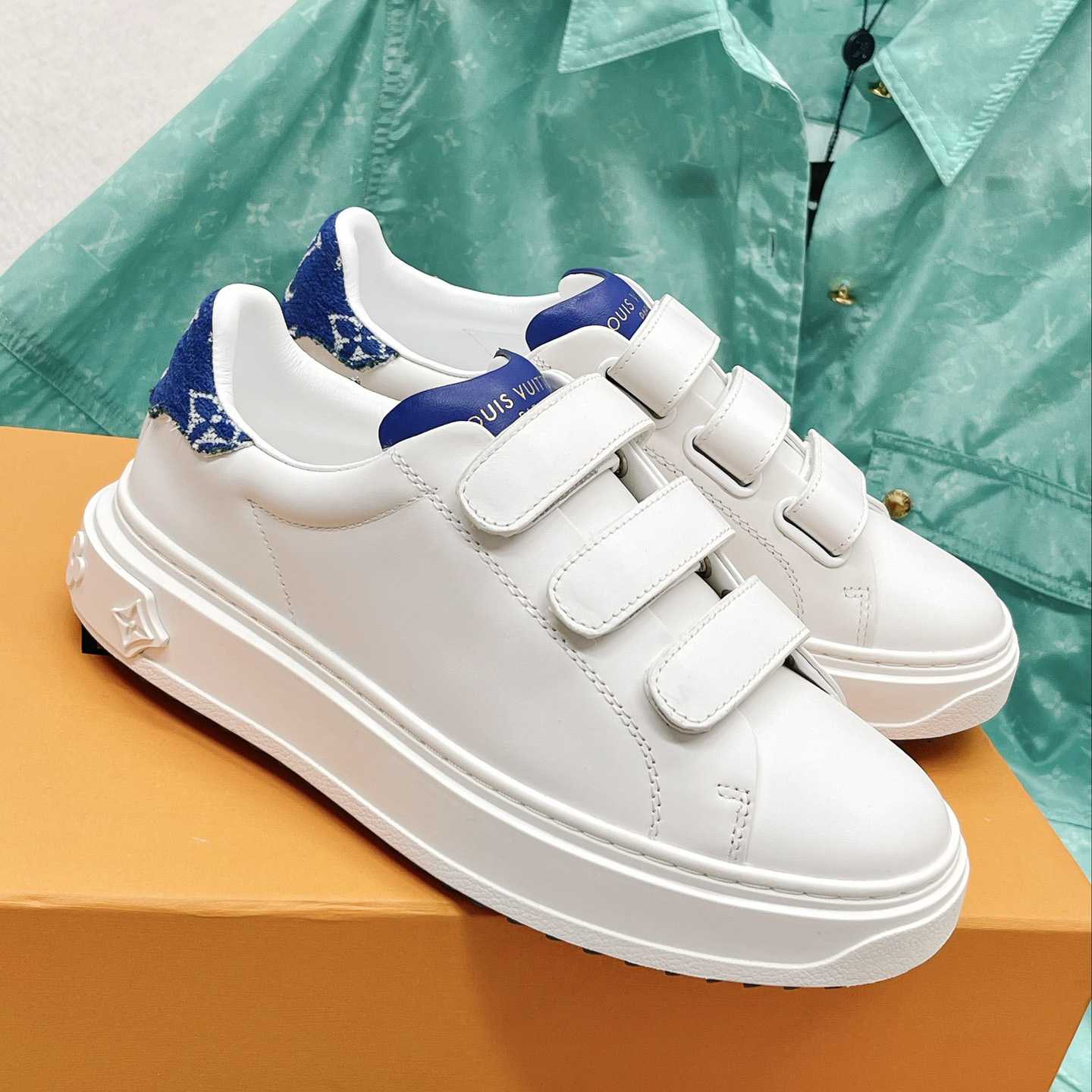 Louis Vuitton Time Out Sneaker (in britischer Größe) - EUR FASHION