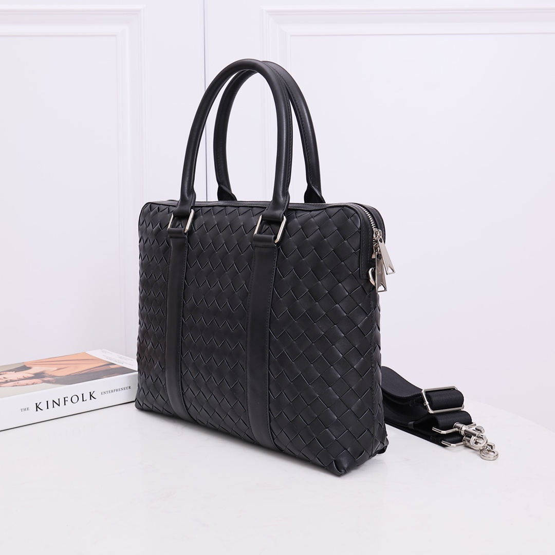 Bottega Veneta Slim Intrecciato Aktentasche - EUR FASHION