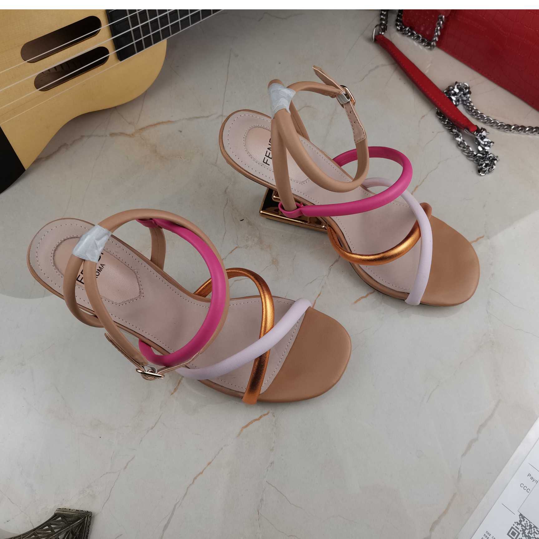 Lila First-Ledersandale für Damen von Fendi - EUR FASHION