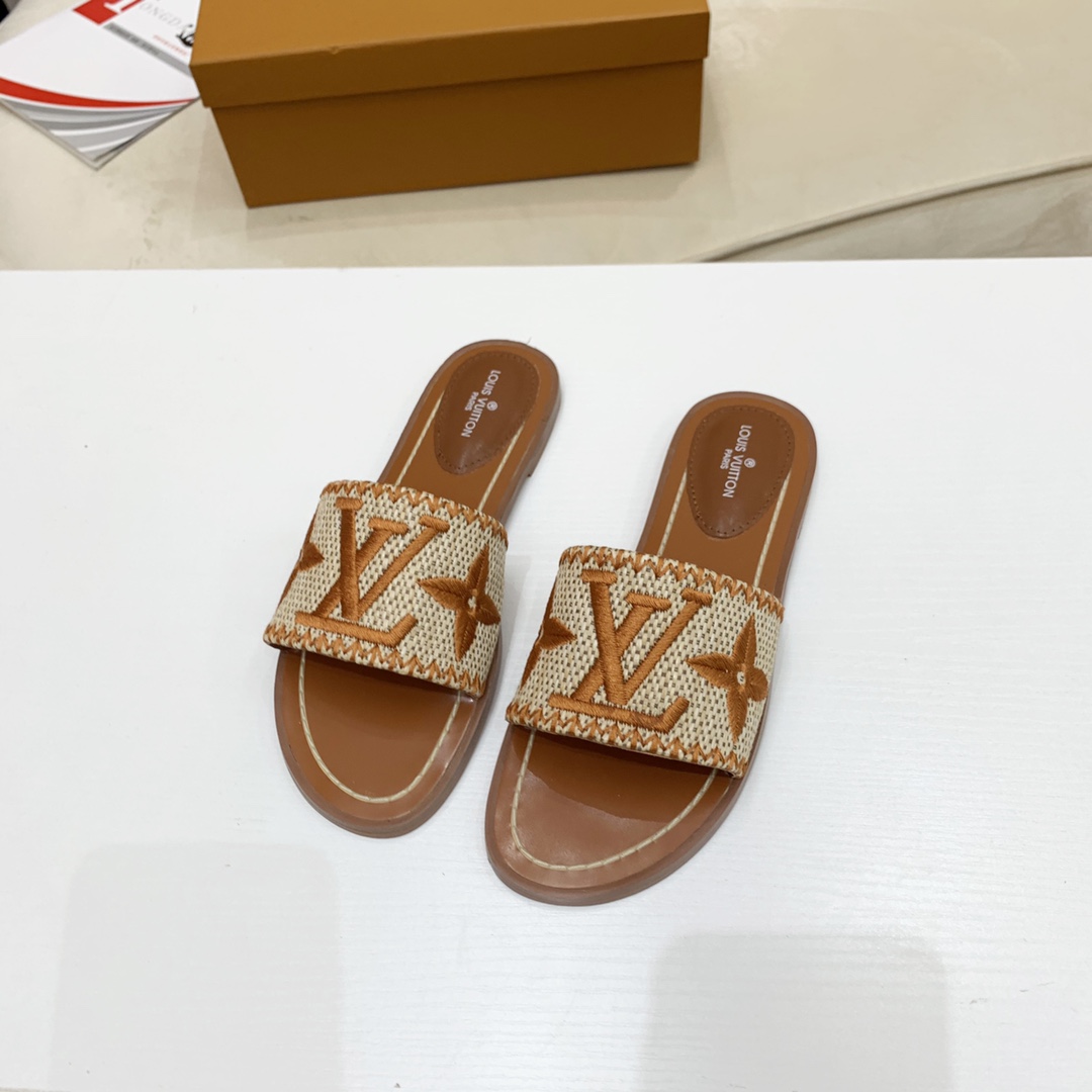 Louis Vuitton Lock It Flat Mule - EUR FASHION