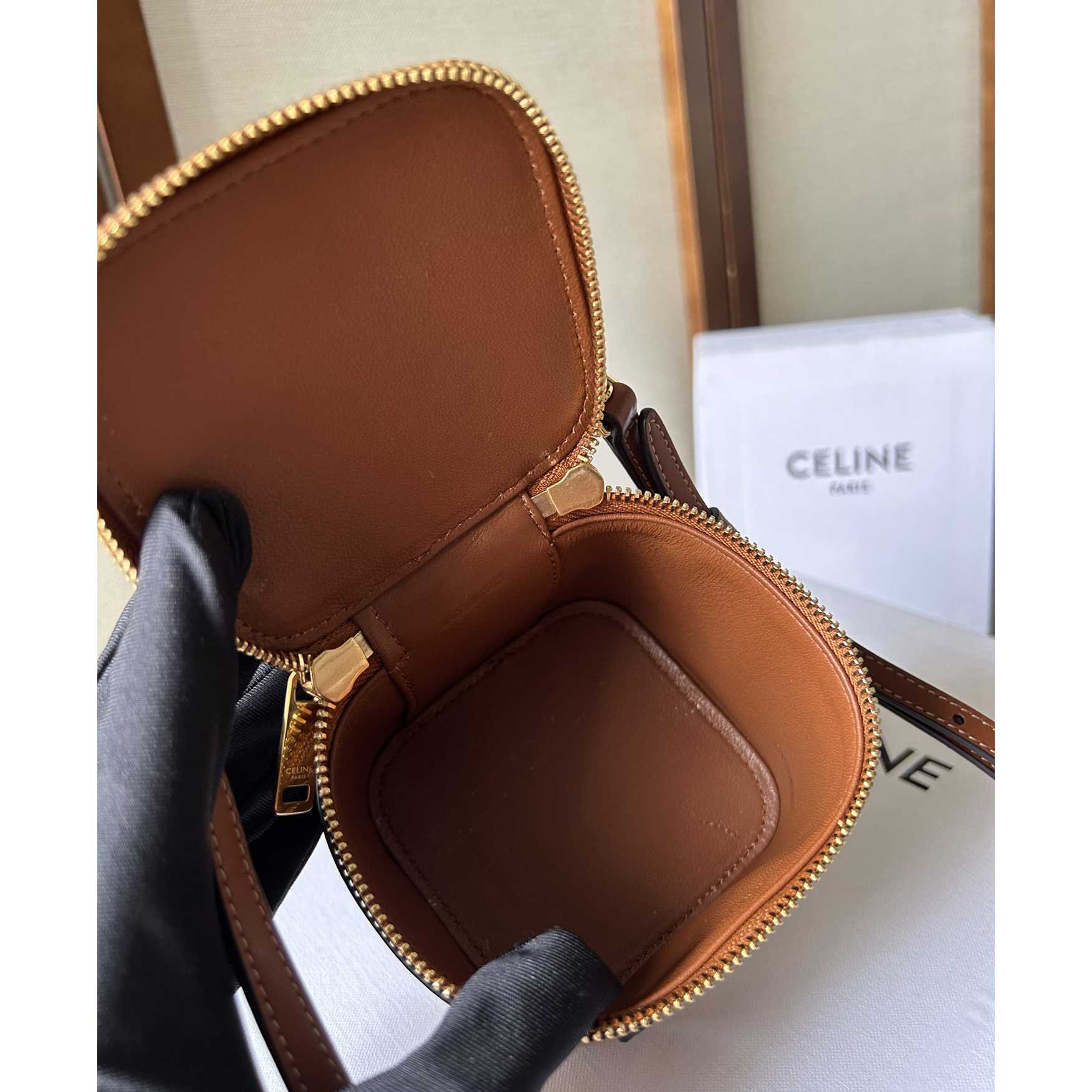 Celine Mini-Kosmetiketui aus glattem Kalbsleder - EUR FASHION