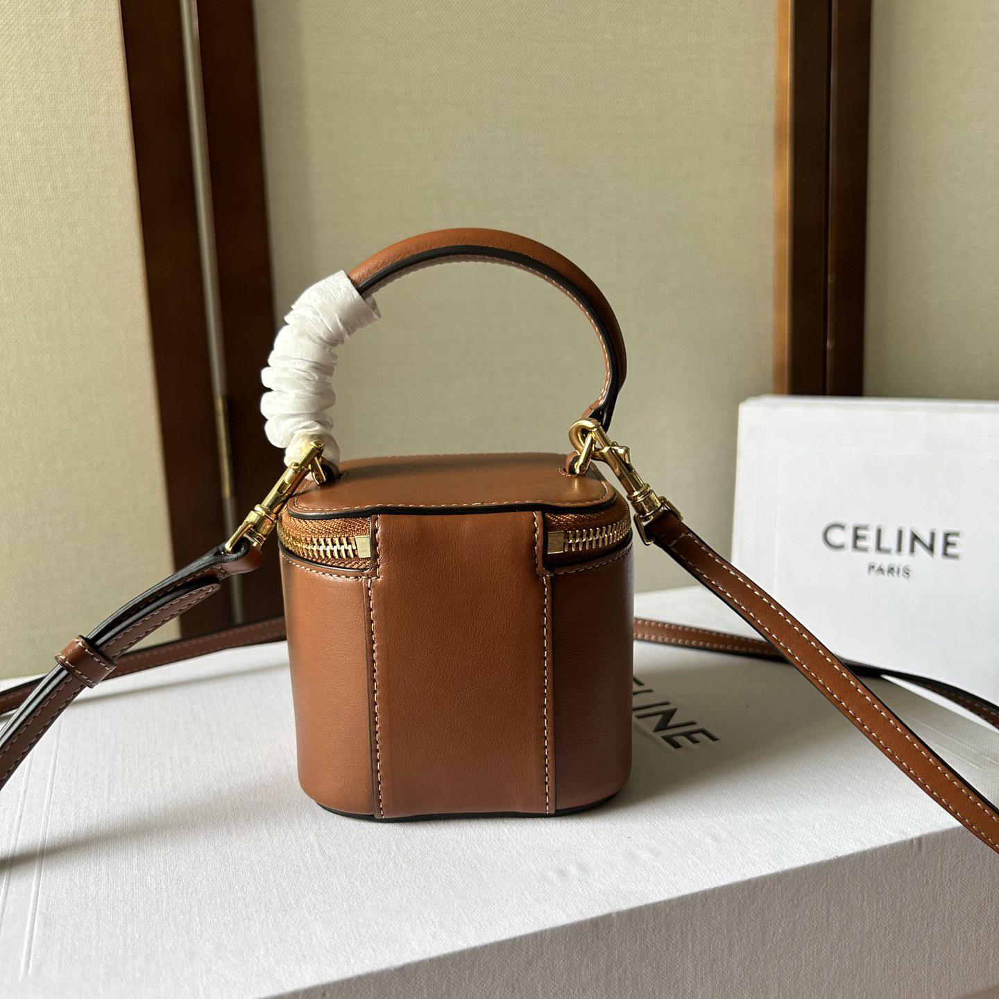 Celine Mini-Kosmetiketui aus glattem Kalbsleder - EUR FASHION