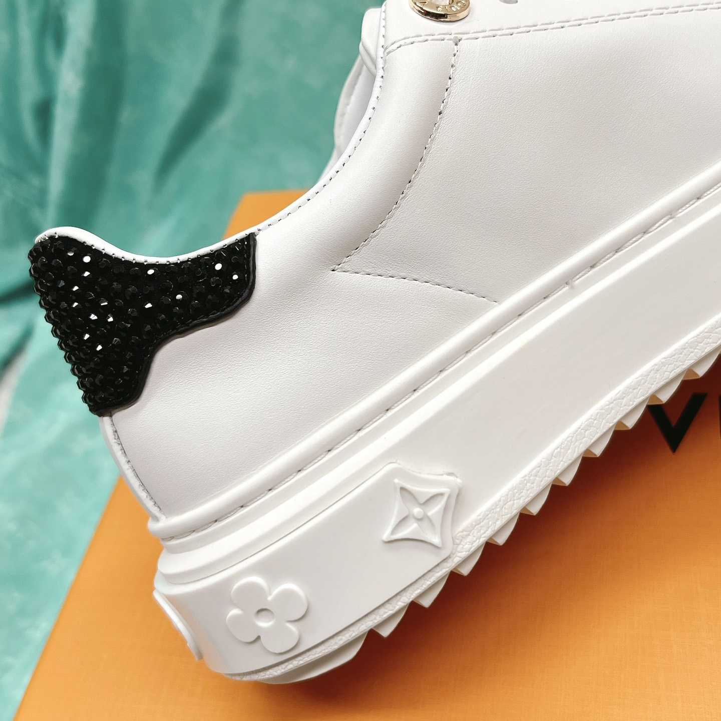 Louis Vuitton Time Out Sneaker (in britischer Größe) - EUR FASHION
