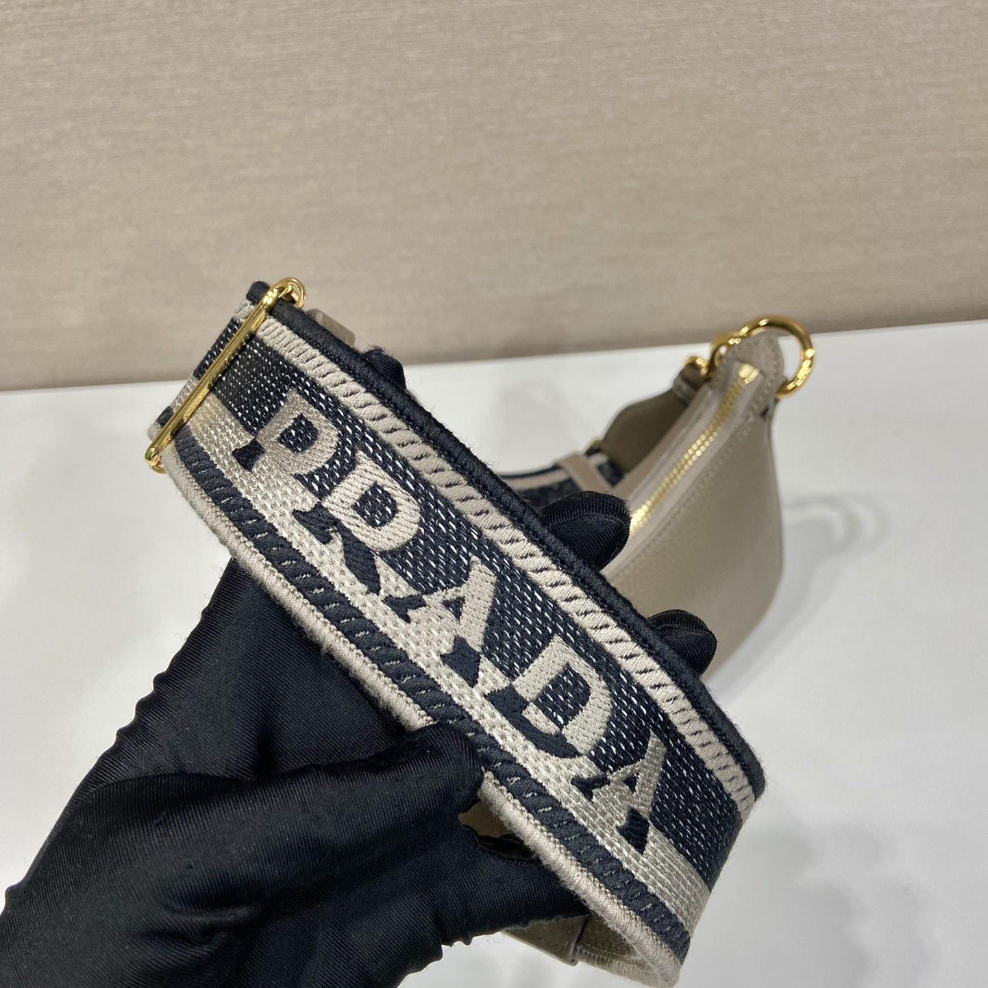 Umhängetasche aus Prada-Leder - EUR FASHION