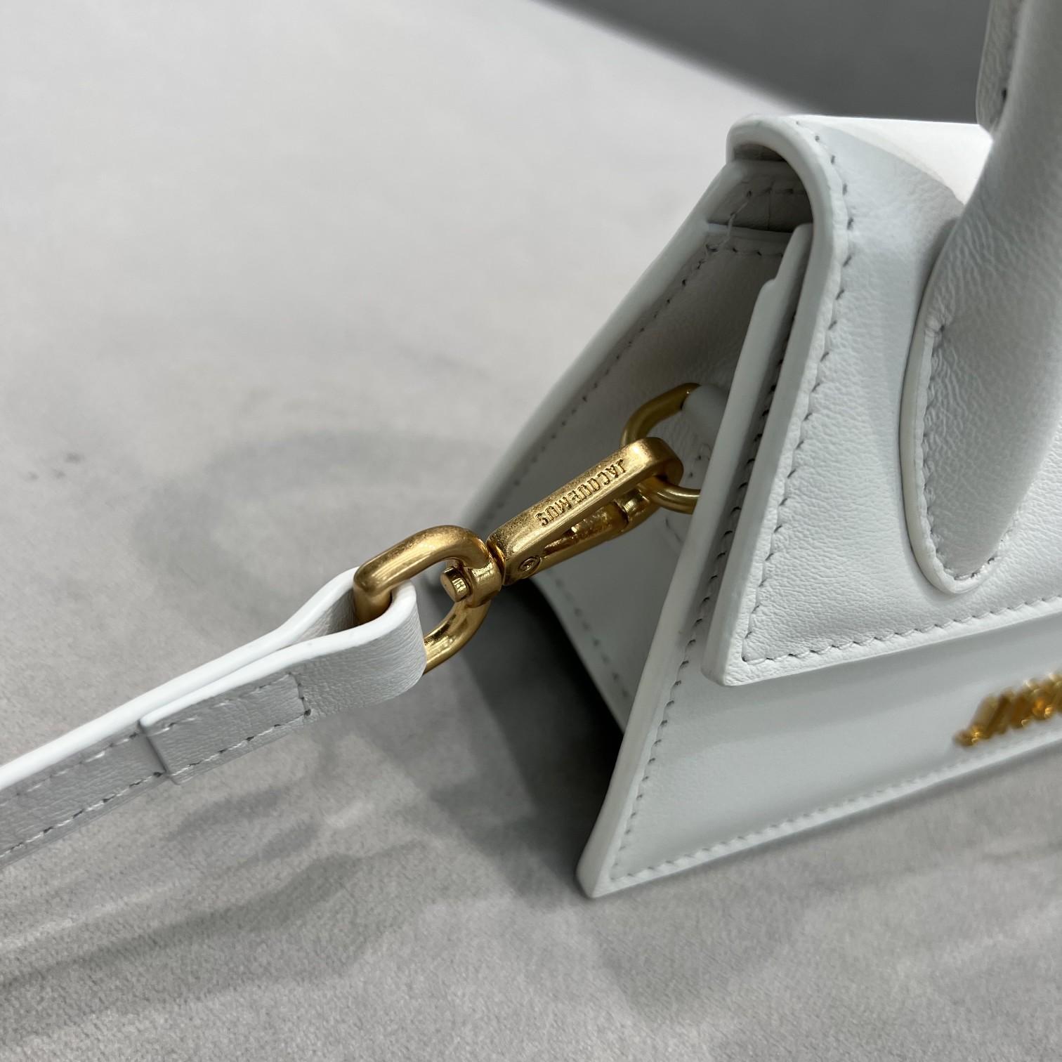 Jacquemus Le Chiquito Signature Mini-Handtasche aus Leder (12–8–5 cm) - EUR FASHION