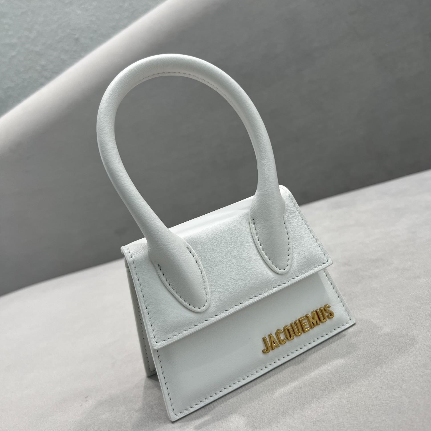Jacquemus Le Chiquito Signature Mini-Handtasche aus Leder (12–8–5 cm) - EUR FASHION