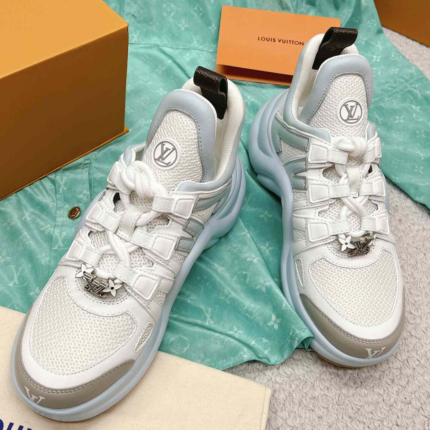 Louis Vuitton LV Archlight Trainer (in britischer Größe) - EUR FASHION
