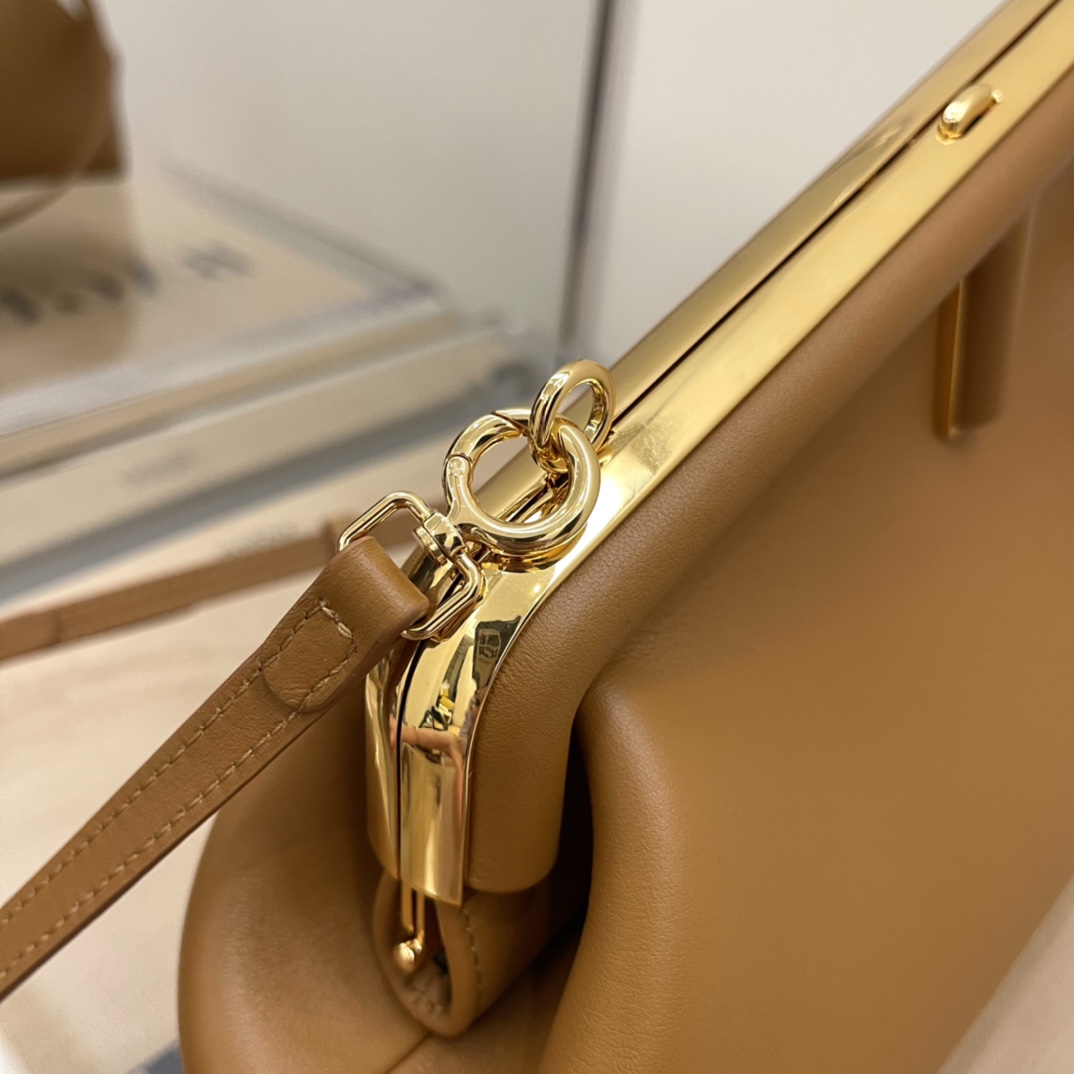 Fendi Erste kleine braune Ledertasche - EUR FASHION