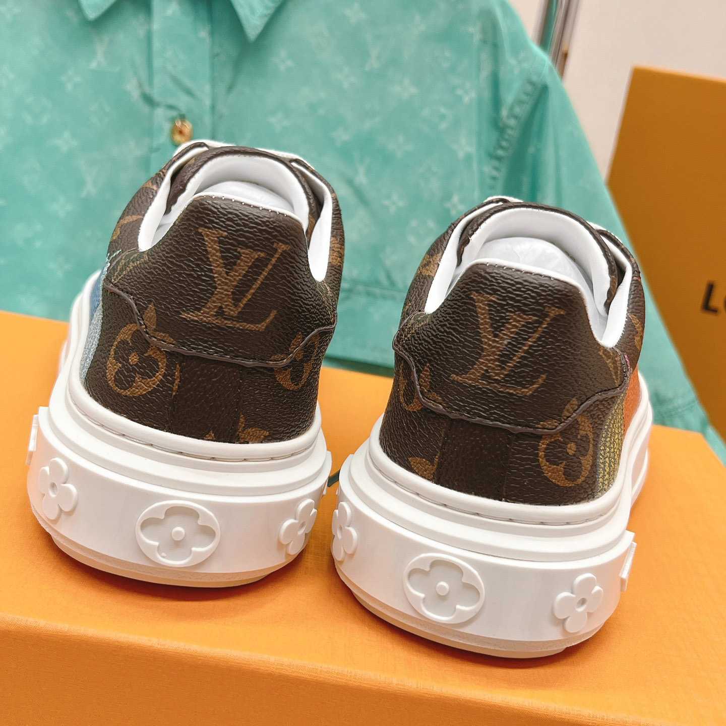 Louis Vuitton LV x YK Time Out Sneaker (in britischer Größe) - EUR FASHION