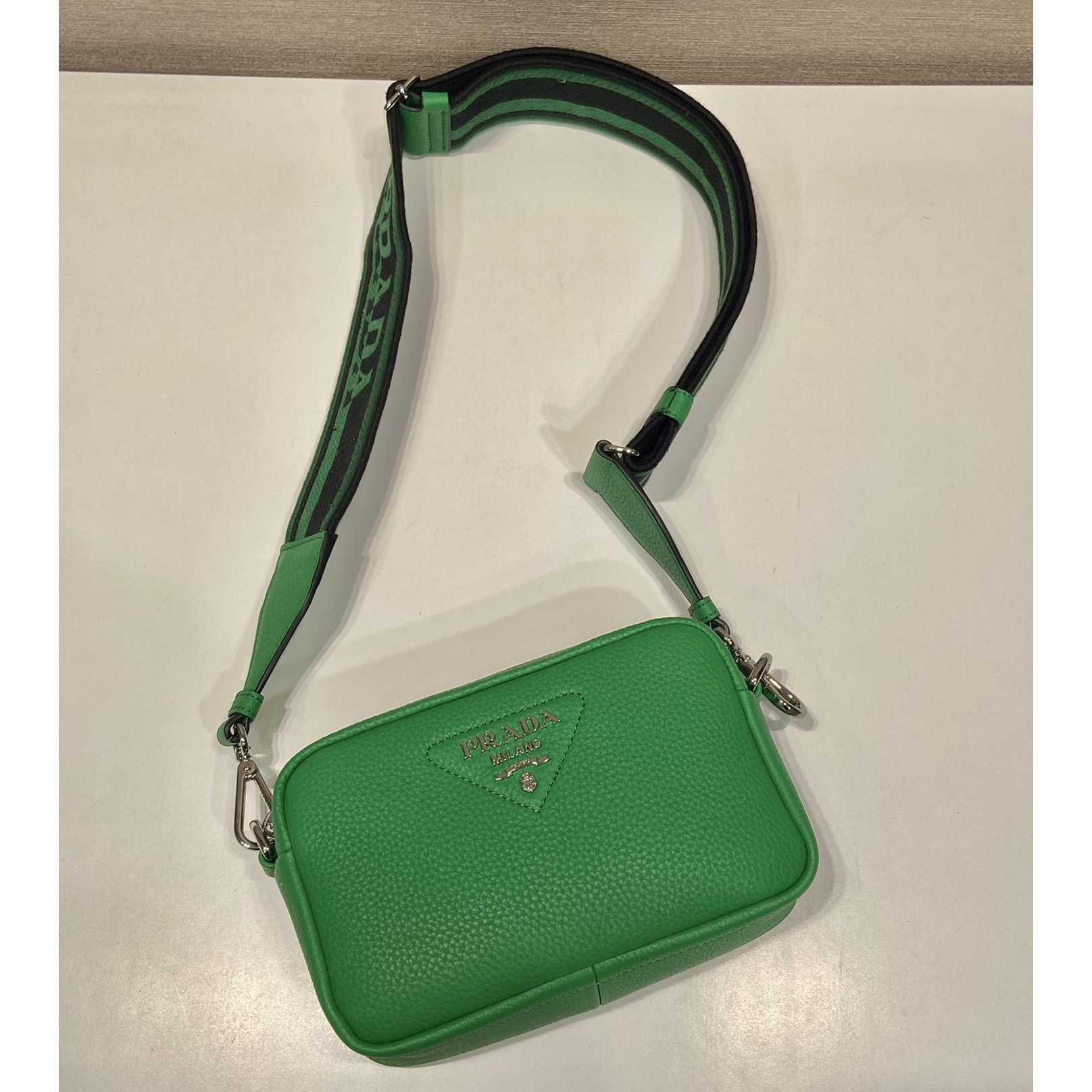 Kleine Prada-Ledertasche - EUR FASHION