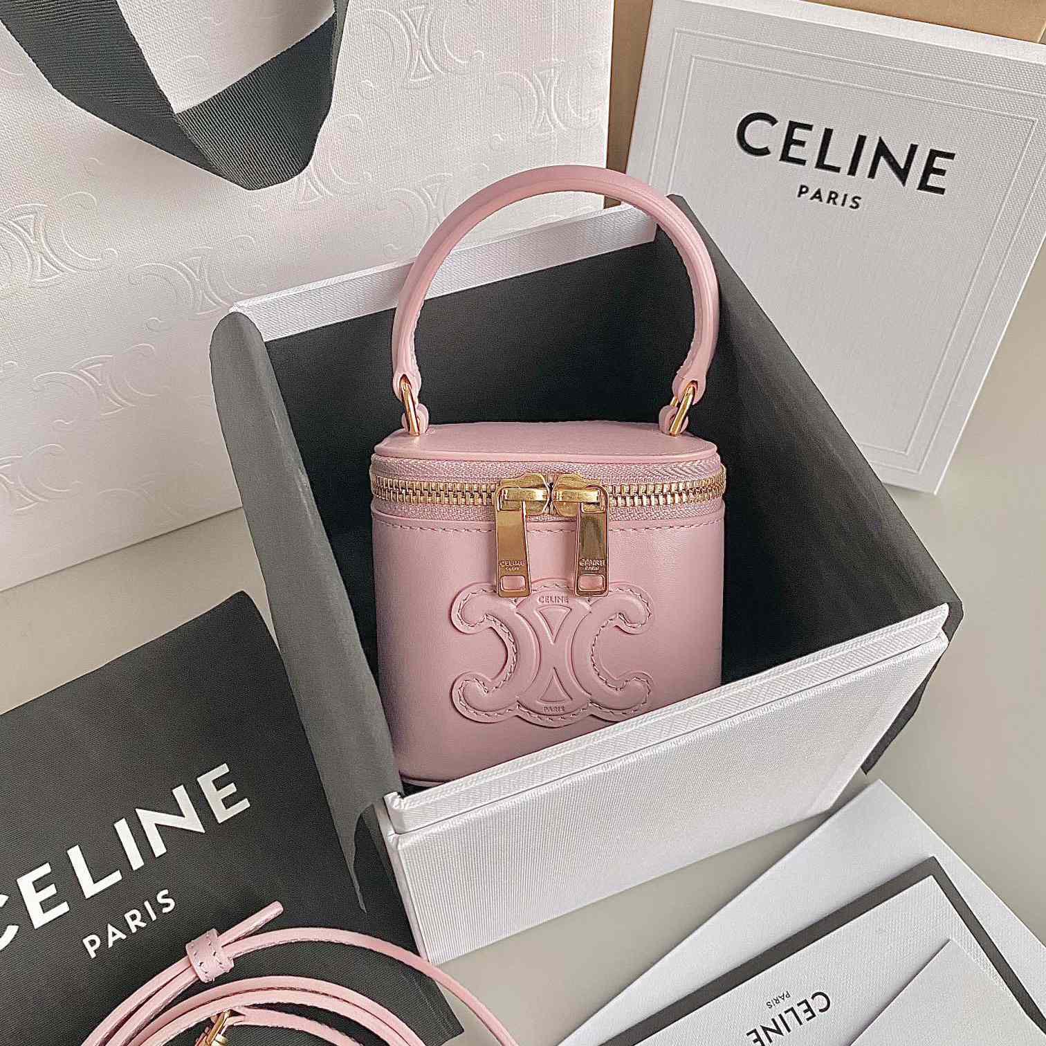 Celine Mini-Kosmetiketui aus glattem Kalbsleder - EUR FASHION