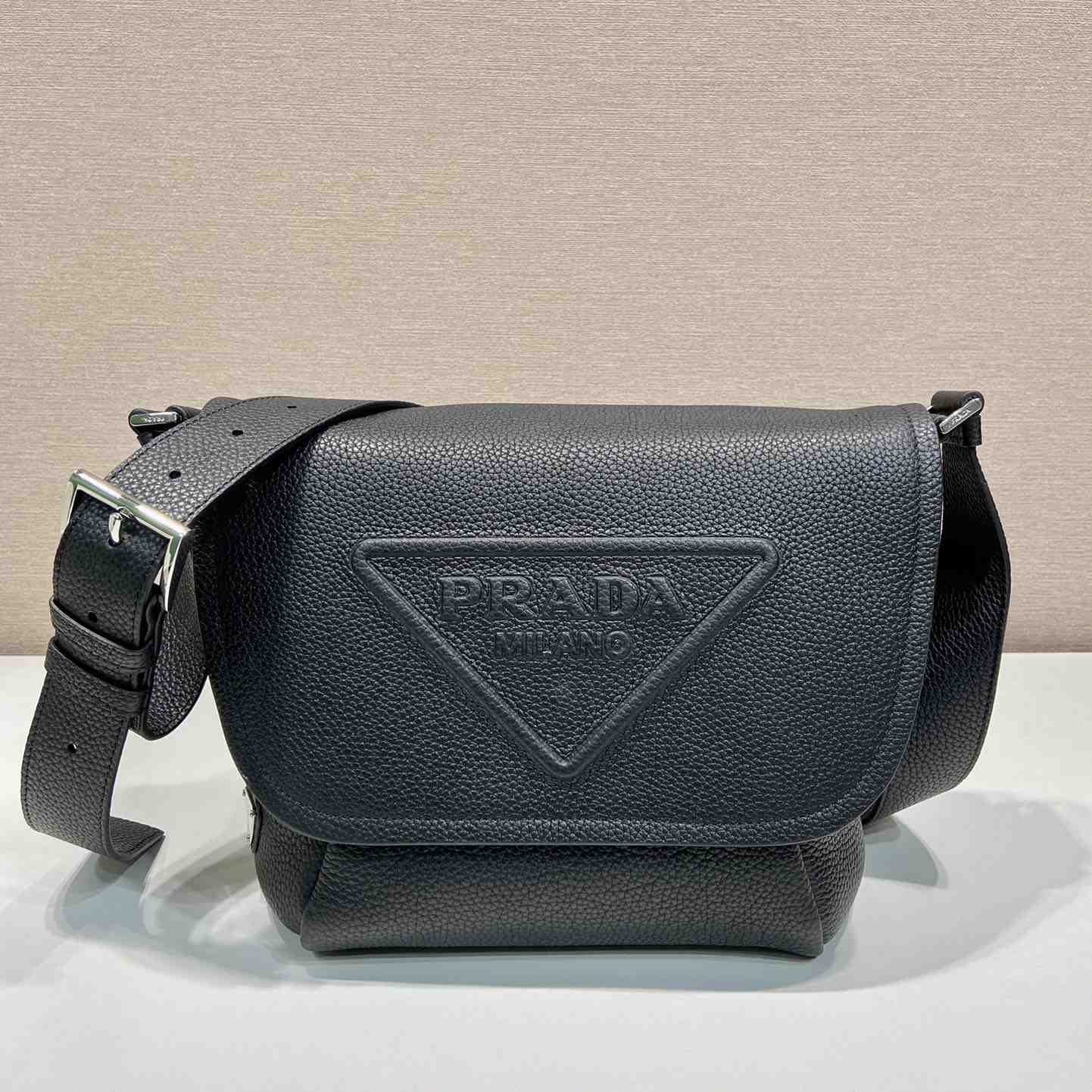 Prada-Ledertasche mit Schultergurt - EUR FASHION