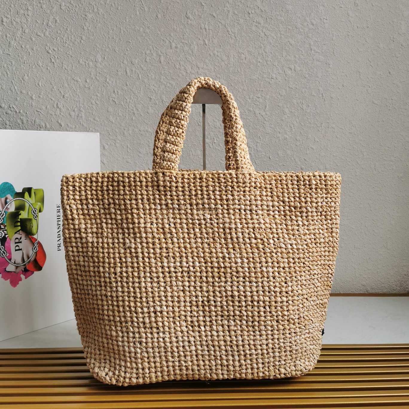 Kleine Prada-Einkaufstasche aus Raffiabast - EUR FASHION