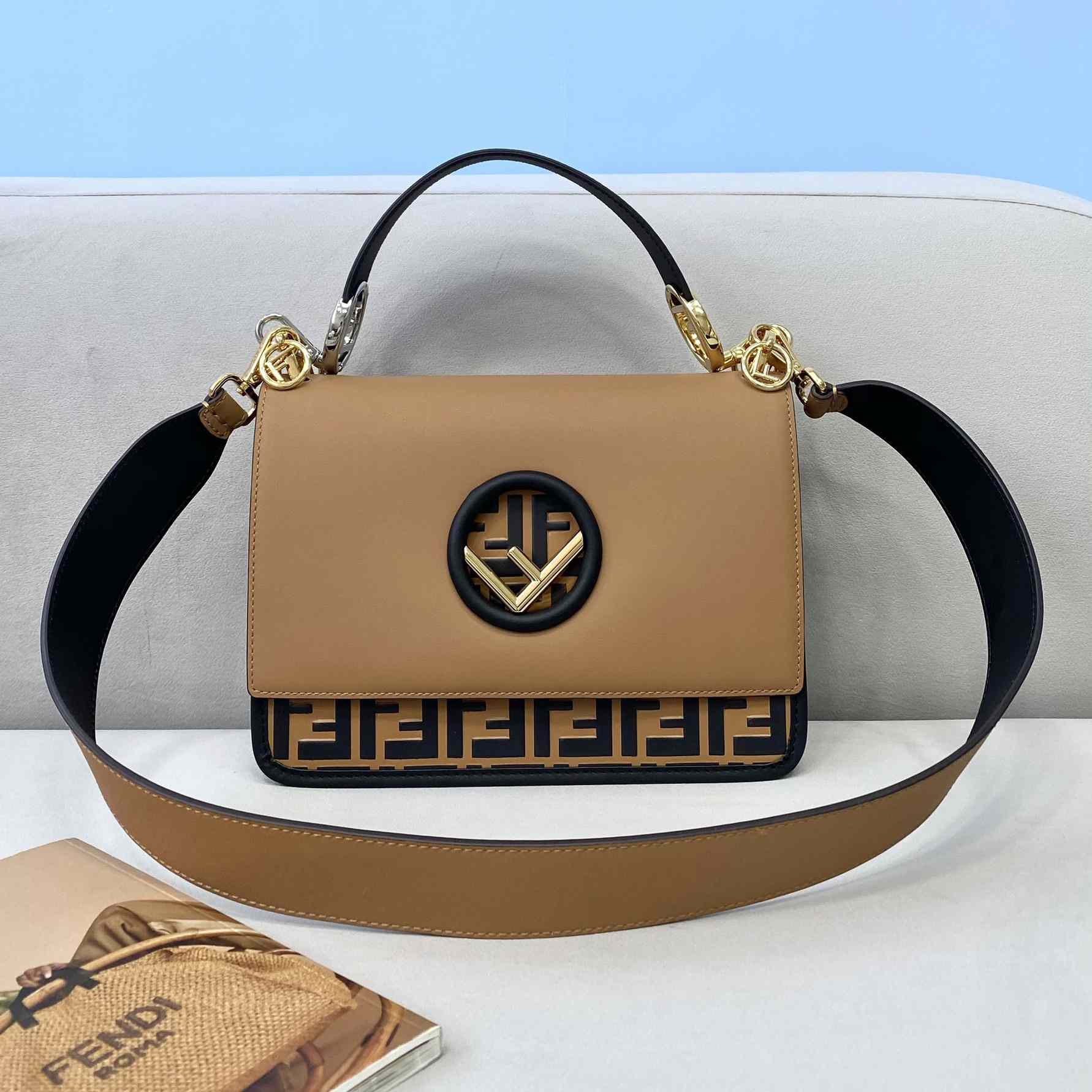 Fendi Umhängetasche mit FF-Logo unten (26 cm) - EUR FASHION