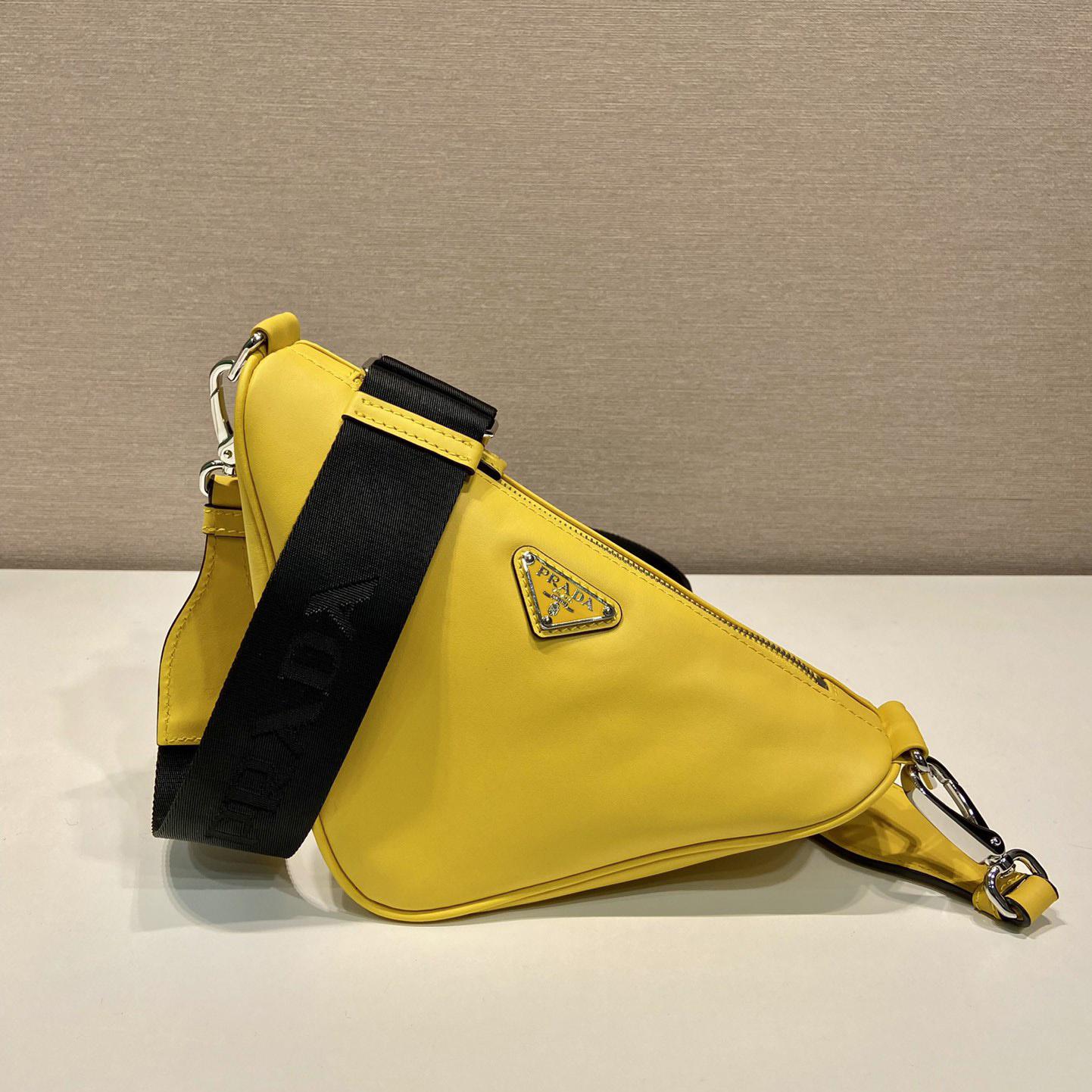 Prada Dreiecksledertasche - EUR FASHION