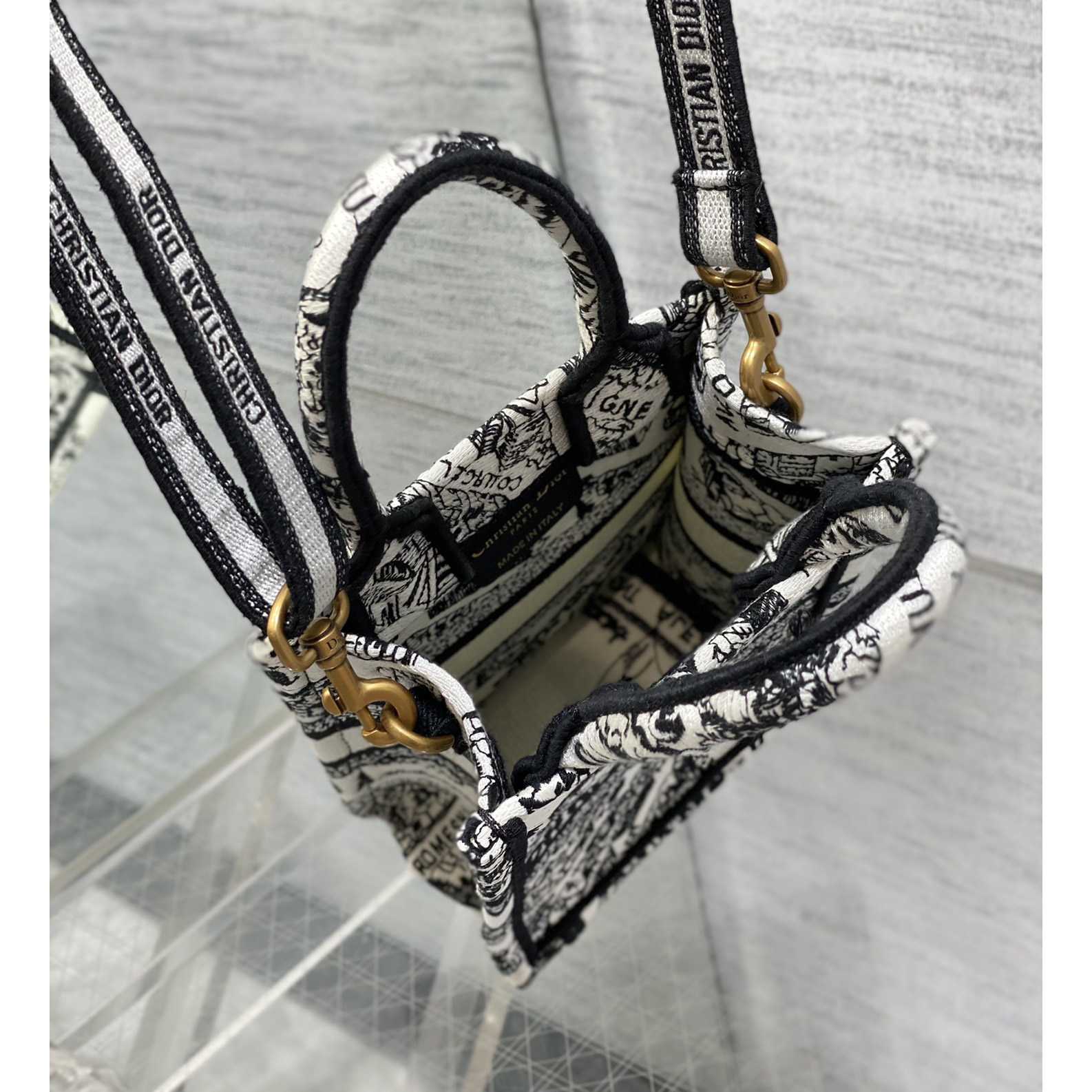 Dior Mini Dior Book Tote Handytasche - EUR FASHION