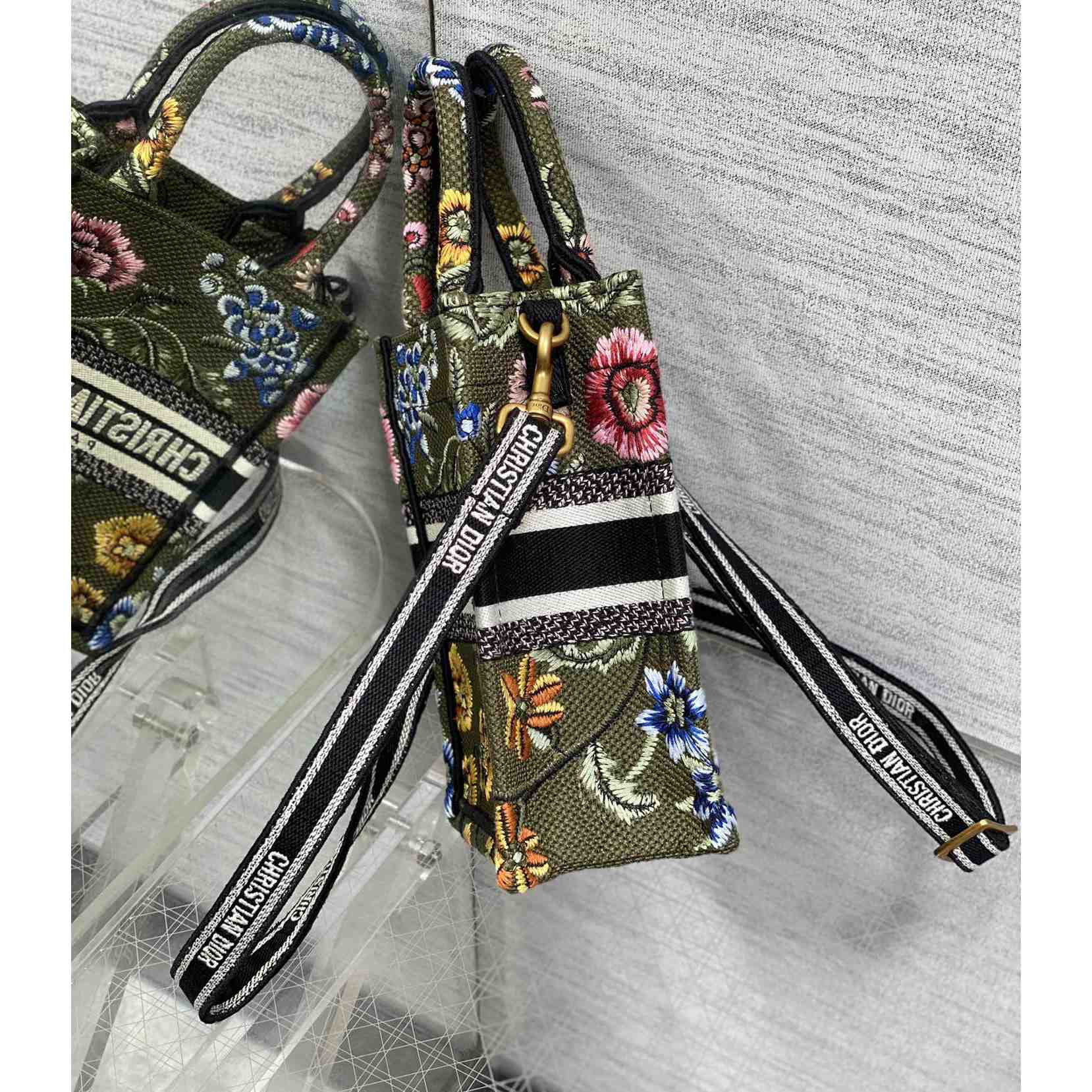 Dior Mini Dior Book Tote Handytasche - EUR FASHION