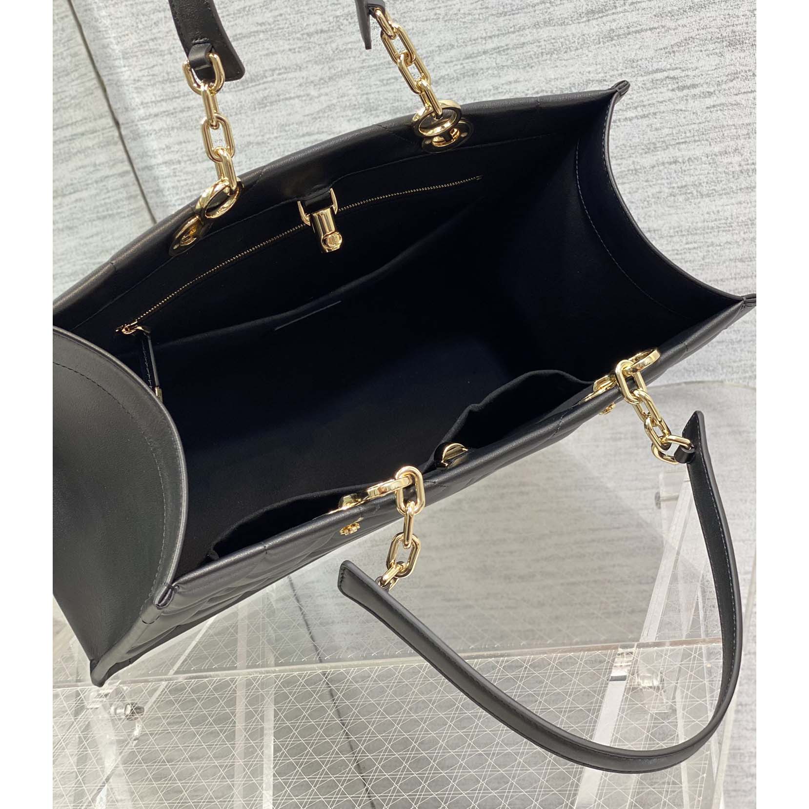 Dior Medium Dior Essential Tragetasche - EUR FASHION