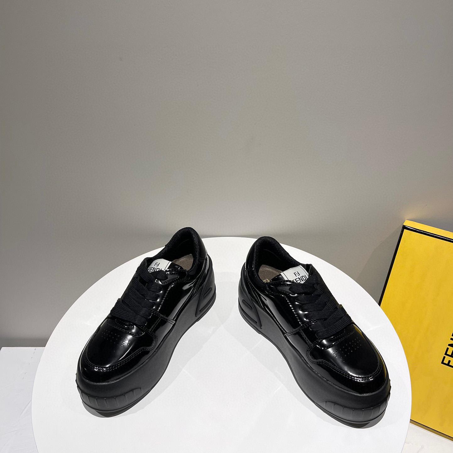 Fendi Fashion Show Low-Tops-Sneaker aus schwarzem Leder - EUR FASHION