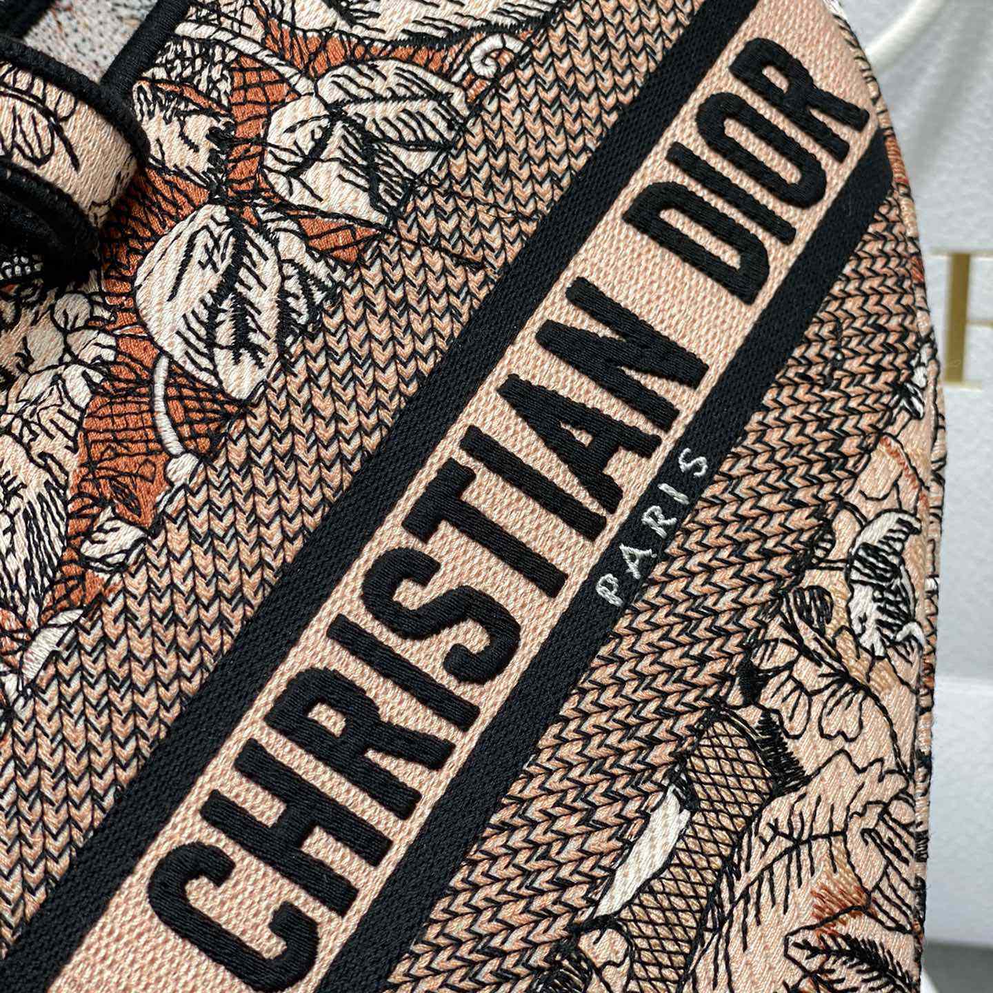 Dior Satteltasche Brocart-Stickerei in Metallic-Rosa - EUR FASHION