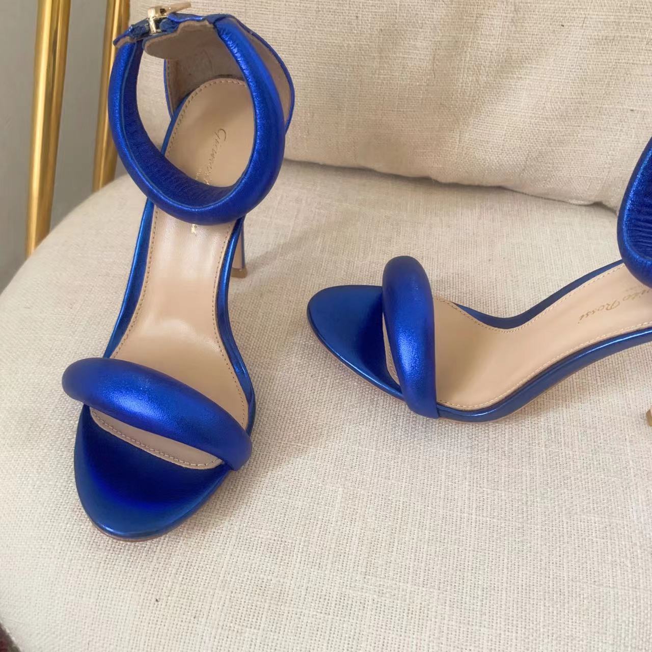 Gianvito Rossi Bijoux-Sandalen aus Leder - EUR FASHION