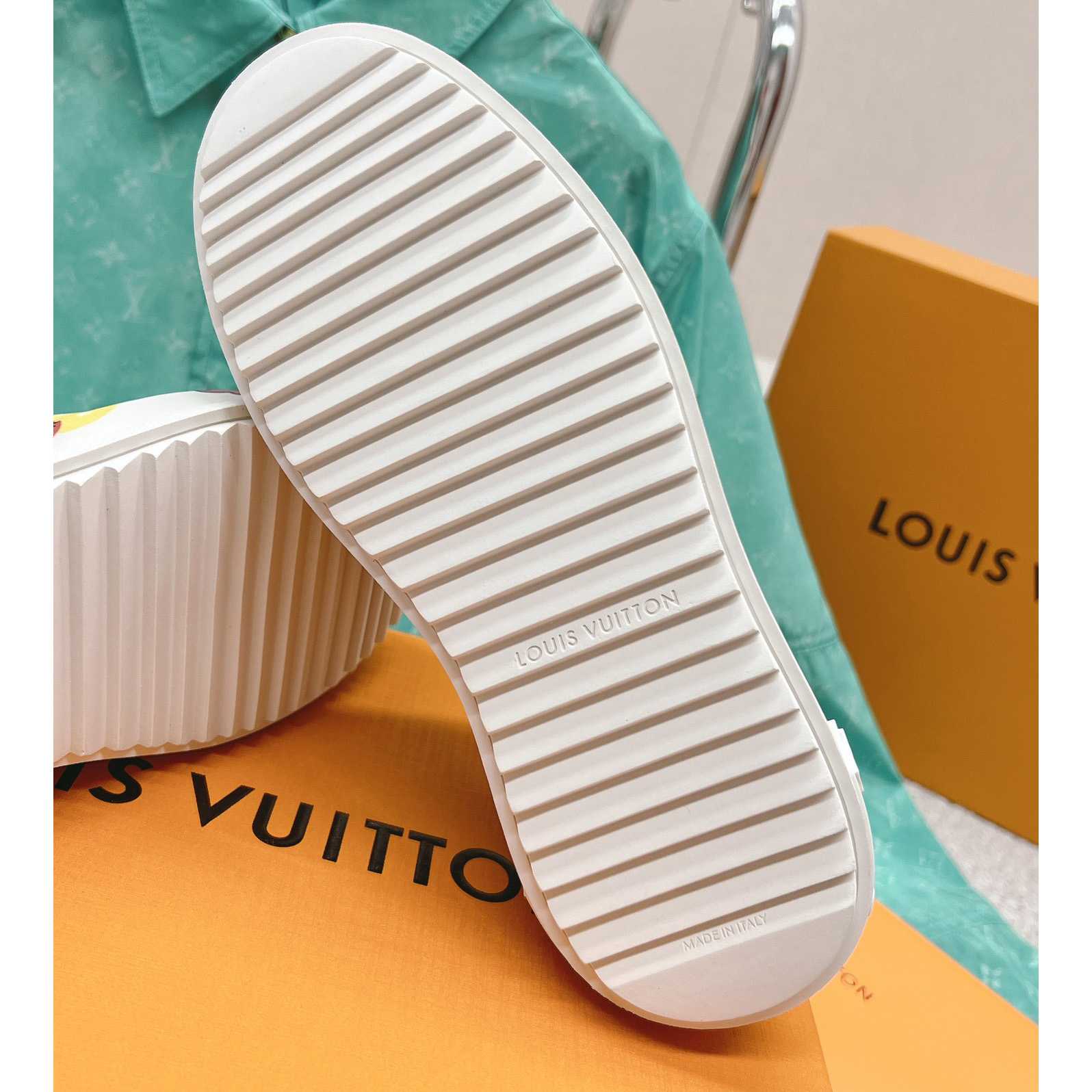 Louis Vuitton LV x YK Time Out Sneaker (in britischer Größe) - EUR FASHION