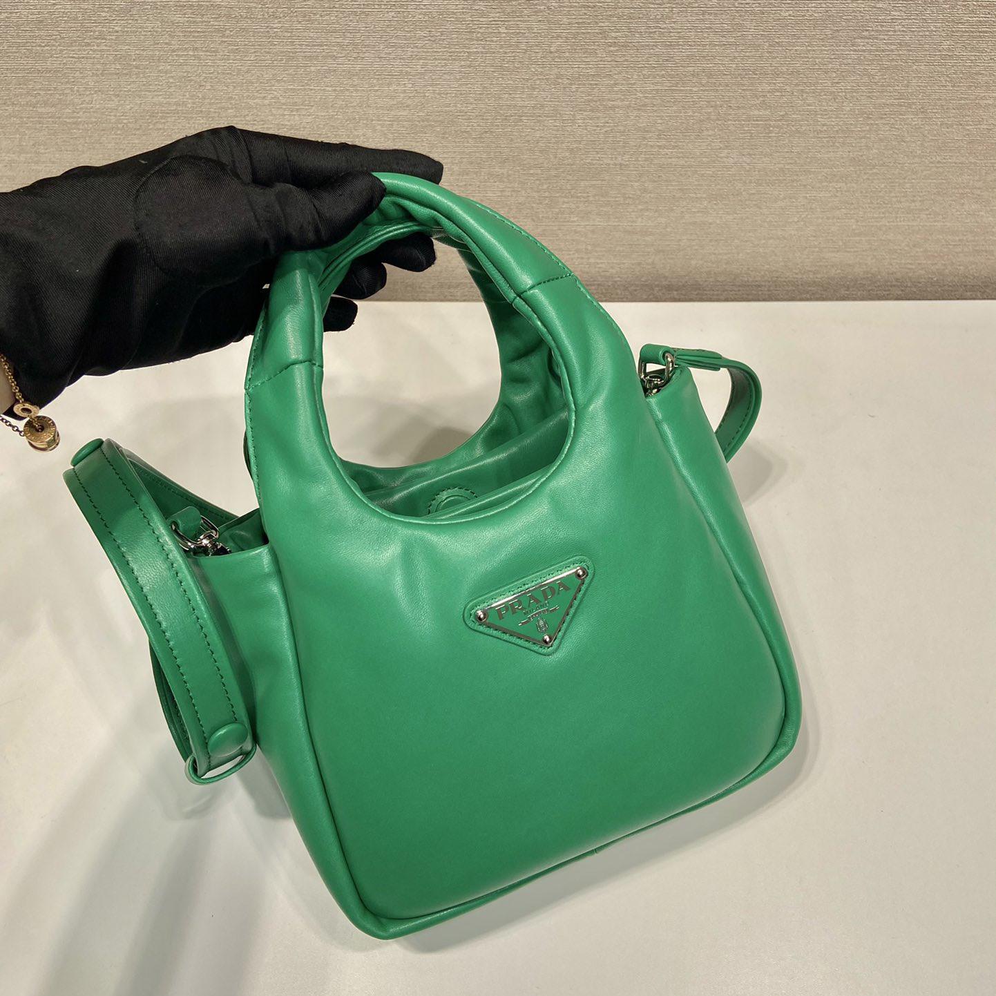 Prada Kleine gepolsterte Prada-Tasche aus weichem Nappaleder - EUR FASHION