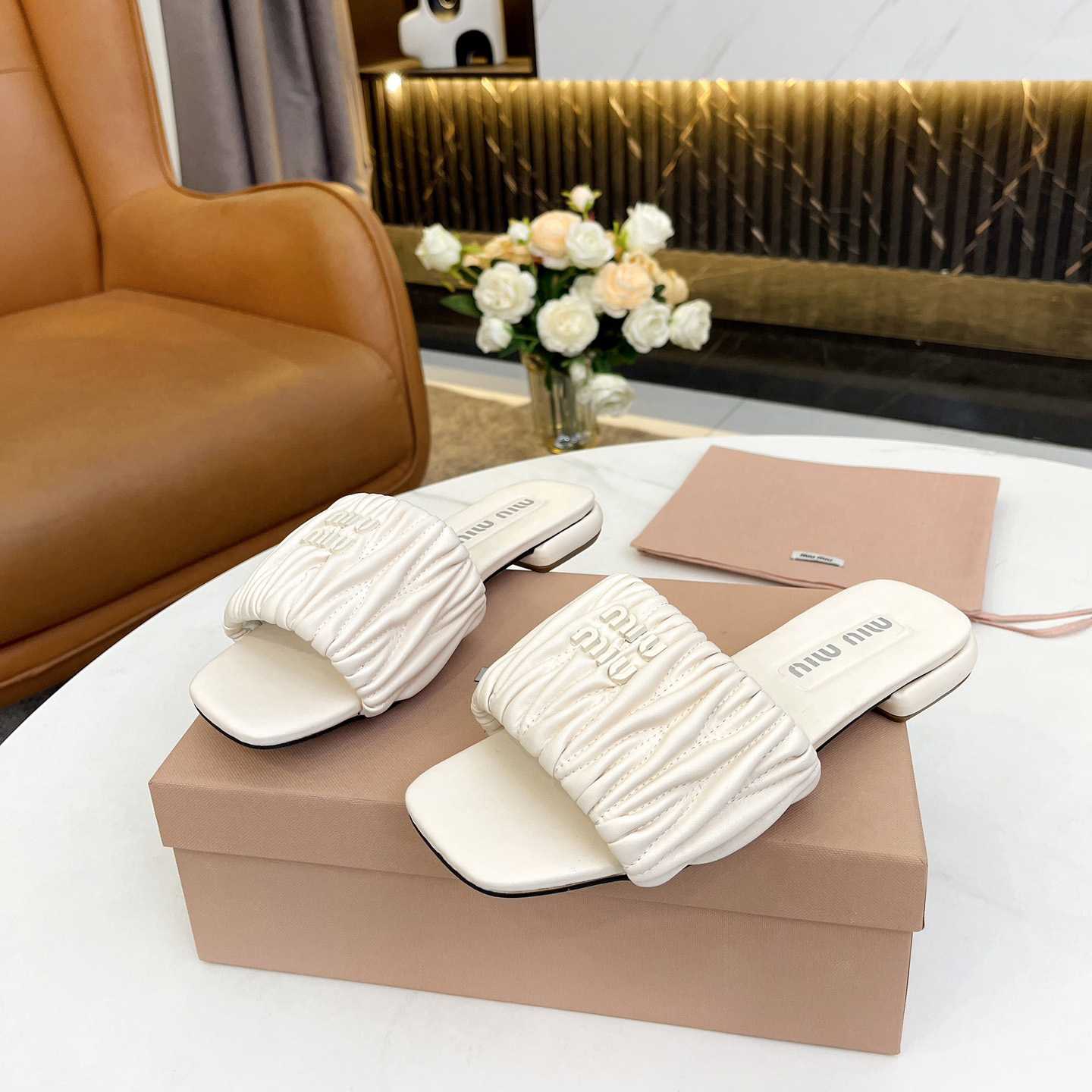 Miu Miu Matelassé Nappa Lederrutschen - EUR FASHION
